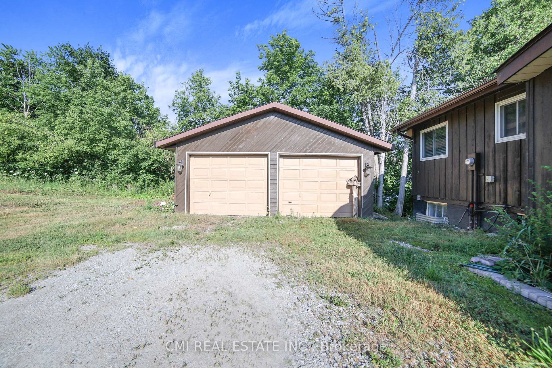 Photo 35 of 54 Little Lake Drive, Barrie, Little Lake — HOMEH