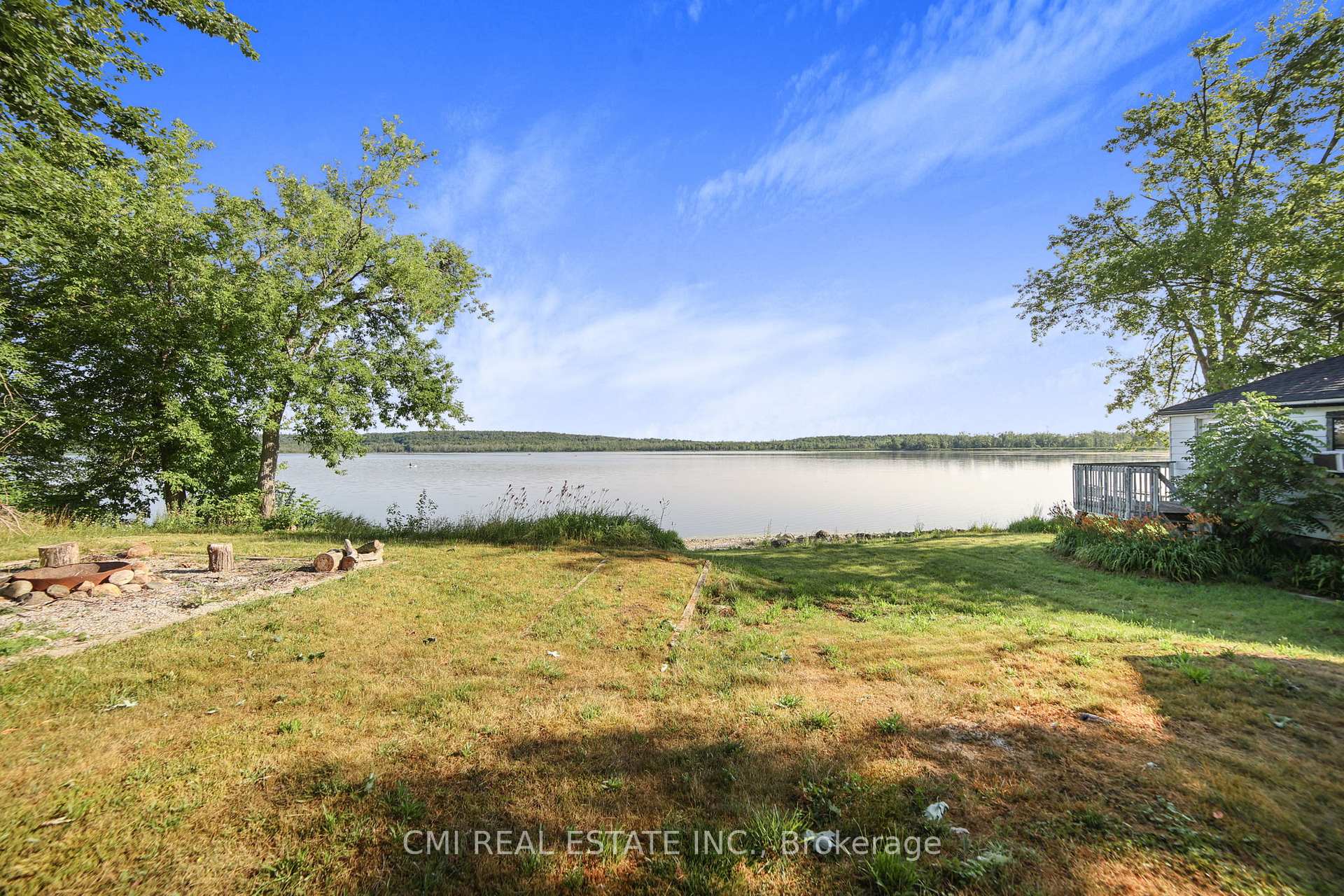 Photo 39 of 54 Little Lake Drive, Barrie, Little Lake — HOMEH