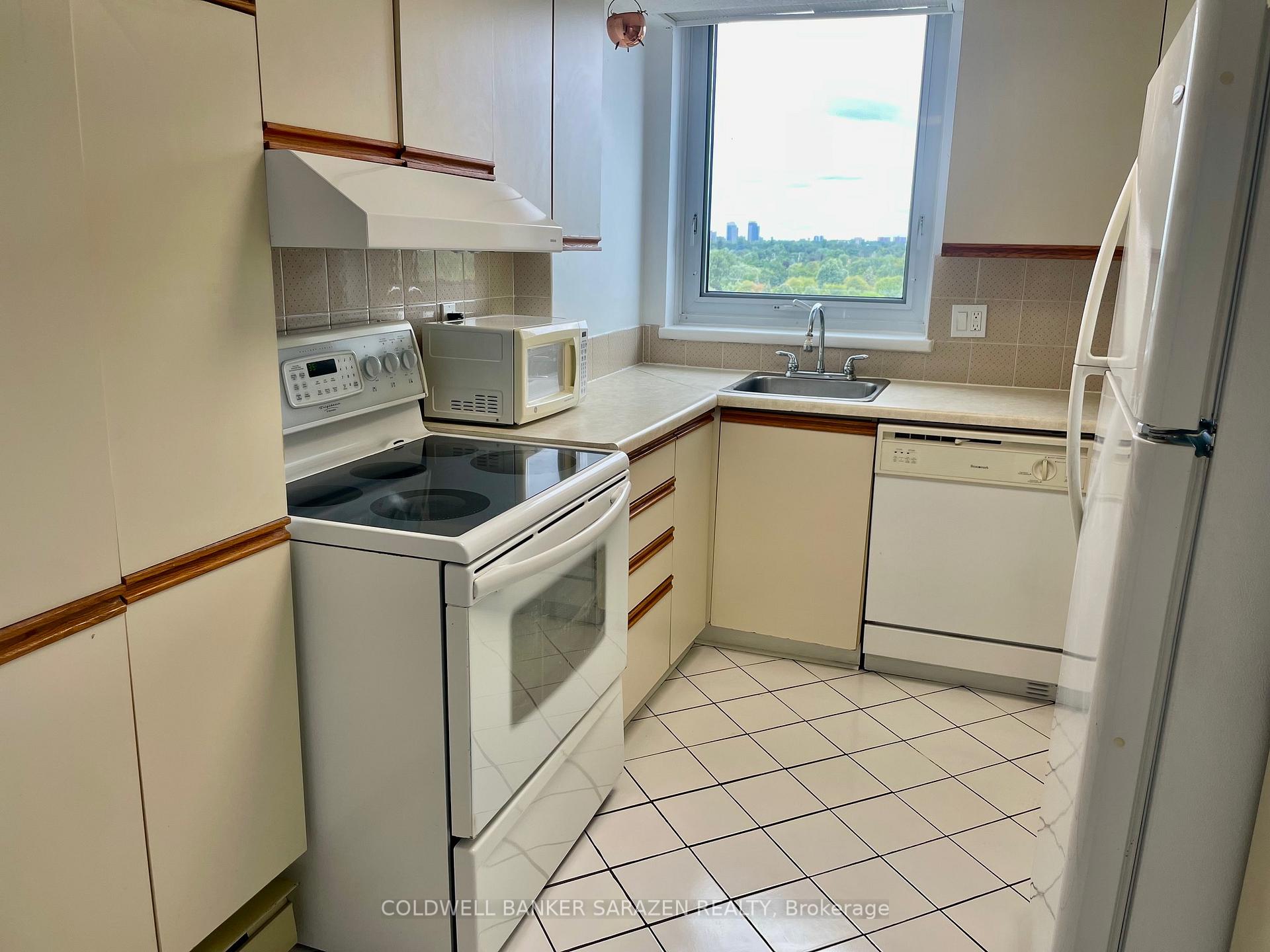 Photo 9 of Unit 1215, 80 Sandcastle Drive, Ottawa, Leslie Park — HOMEH