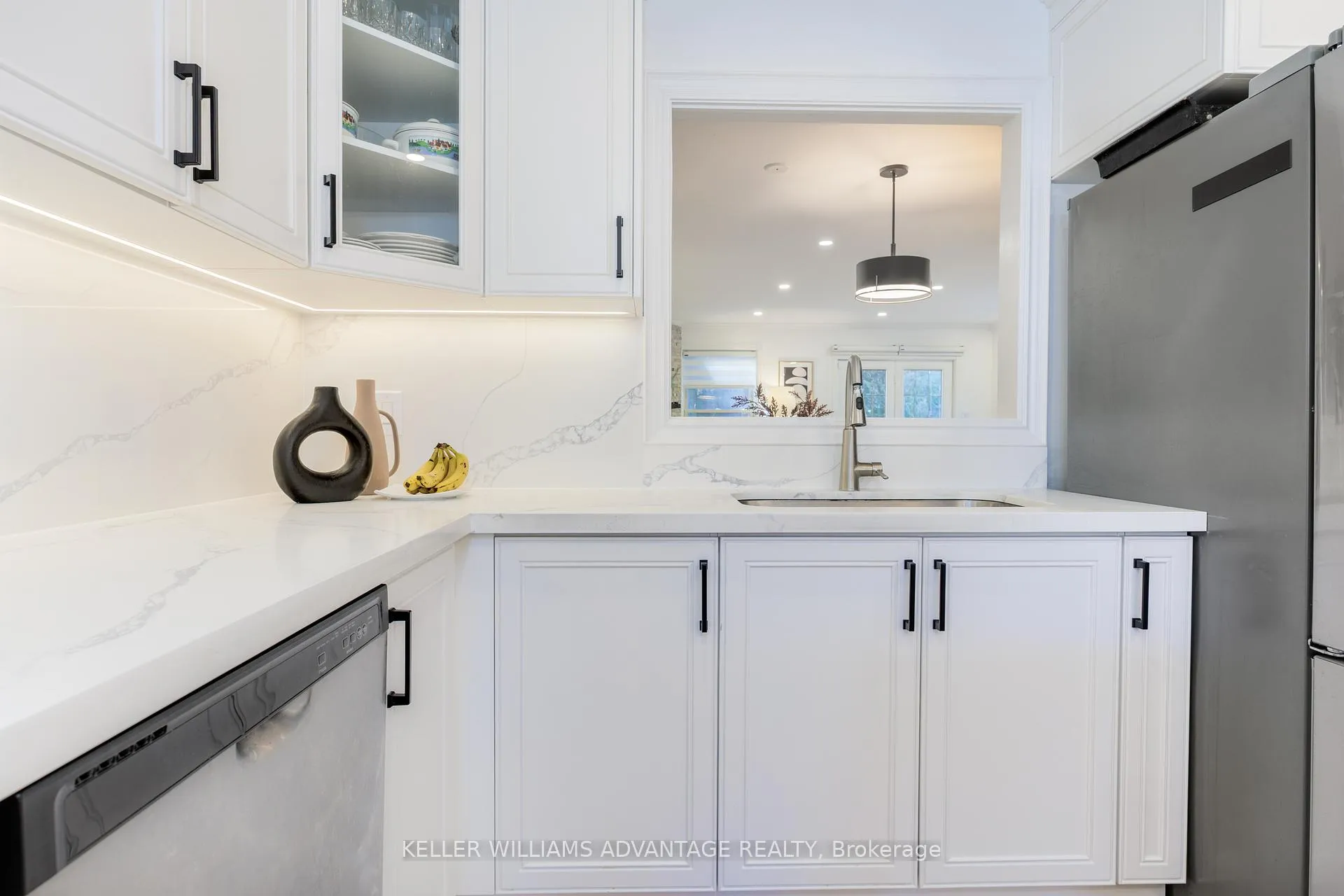Photo 7 of 129 Confederation Way, Markham, Thornhill — HOMEH