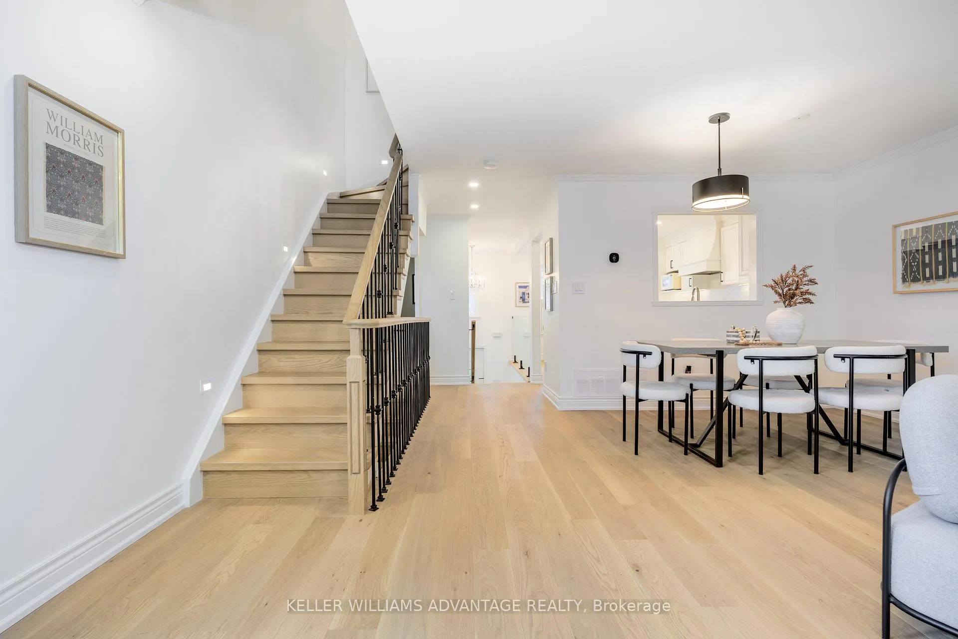 Photo 17 of 129 Confederation Way, Markham, Thornhill — HOMEH