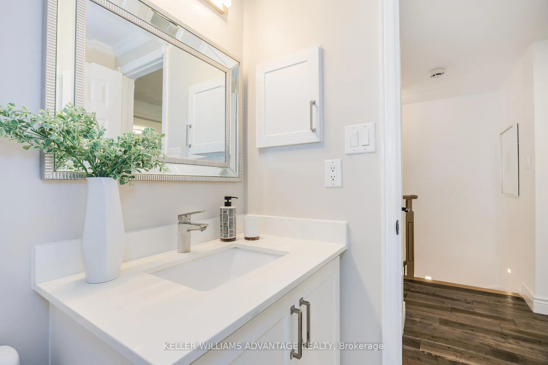Photo 27 of 129 Confederation Way, Markham, Thornhill — HOMEH