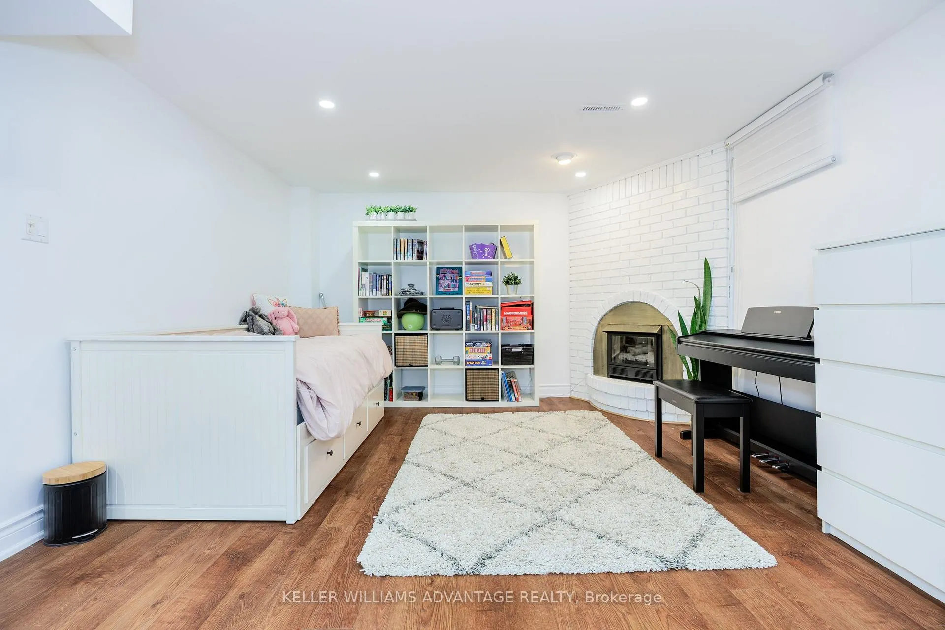 Photo 34 of 129 Confederation Way, Markham, Thornhill — HOMEH