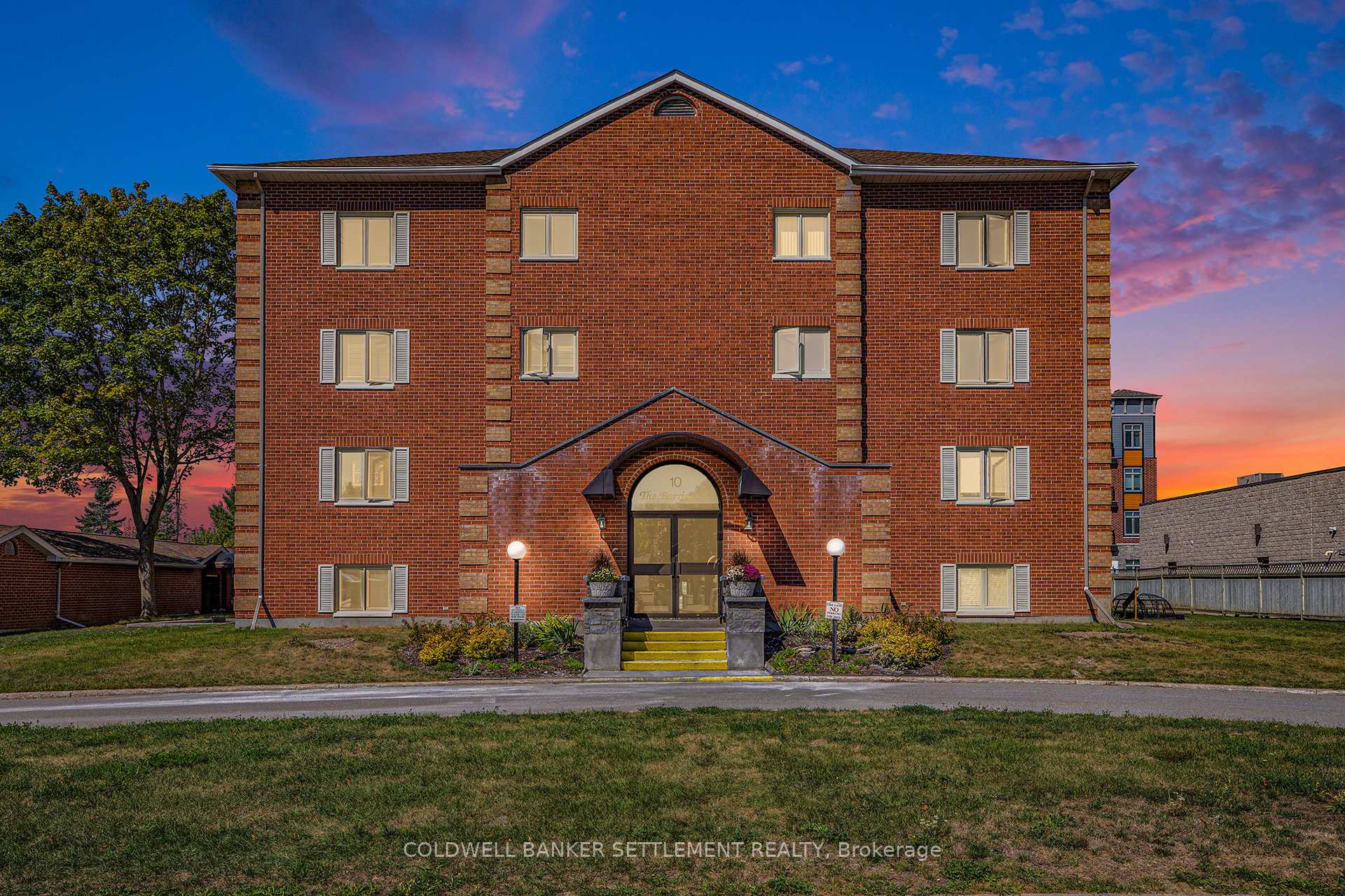 Photo 1 of Unit 301, 10 Armstrong Drive, Smiths Falls — HOMEH