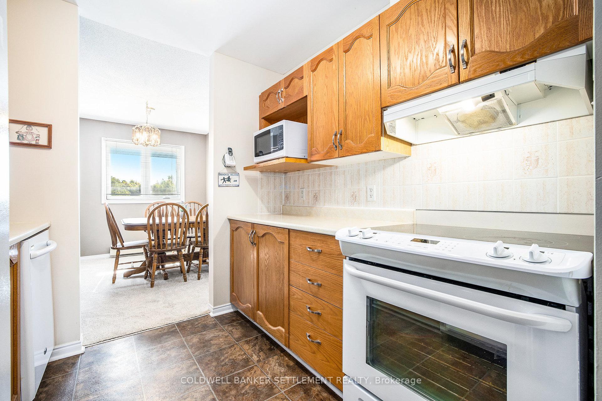 Photo 4 of Unit 301, 10 Armstrong Drive, Smiths Falls — HOMEH