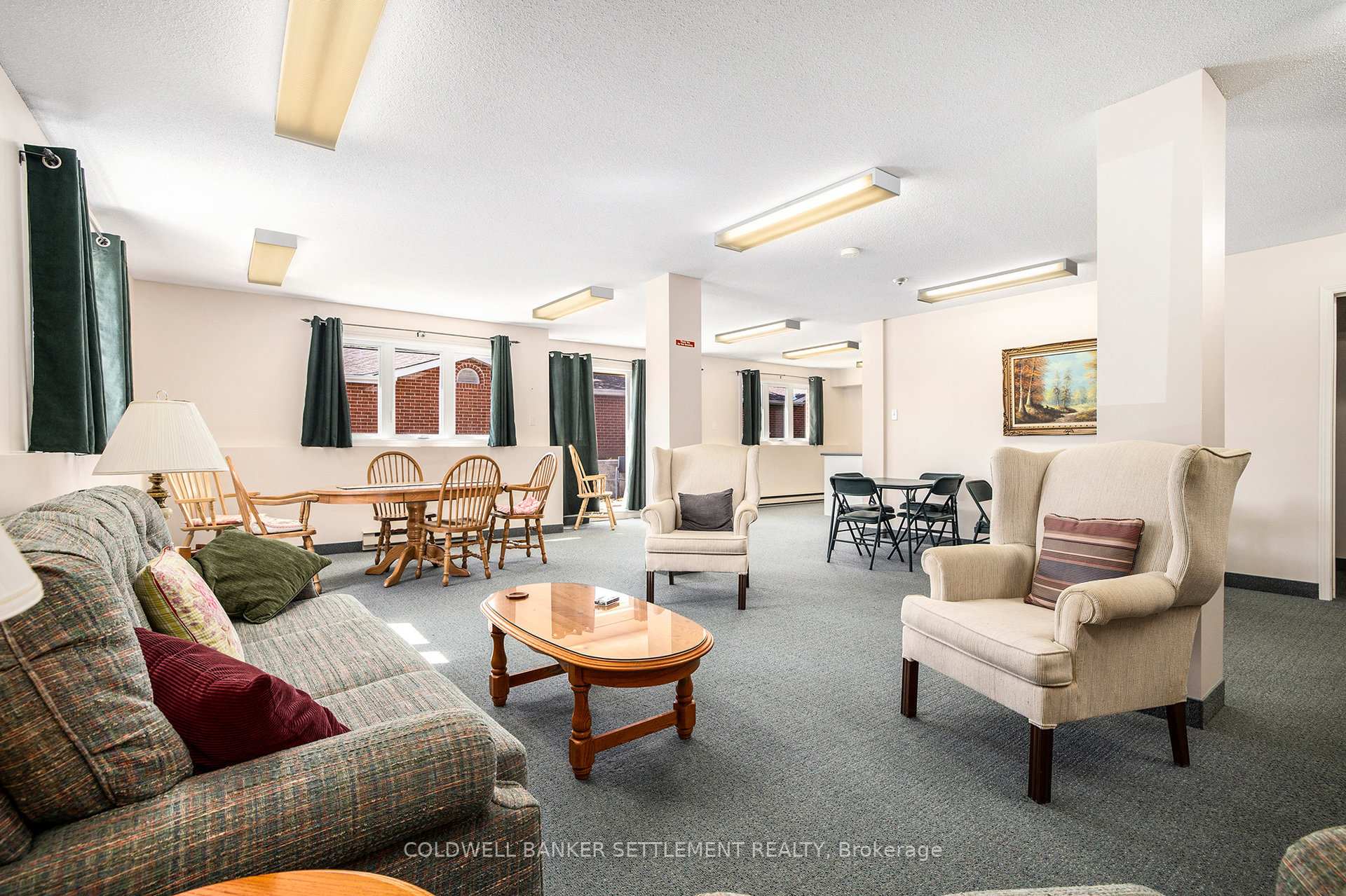 Photo 17 of Unit 301, 10 Armstrong Drive, Smiths Falls — HOMEH