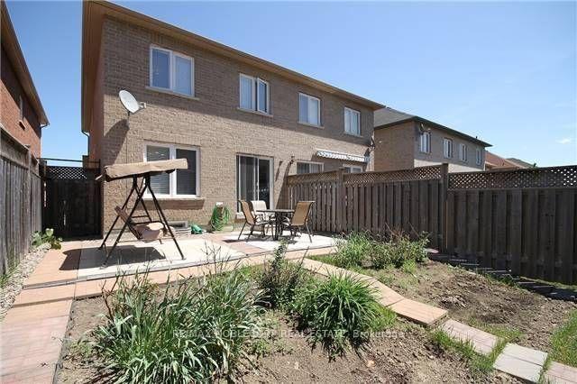 Photo 11 of 18 Silvervalley Drive, Caledon, Bolton North — HOMEH