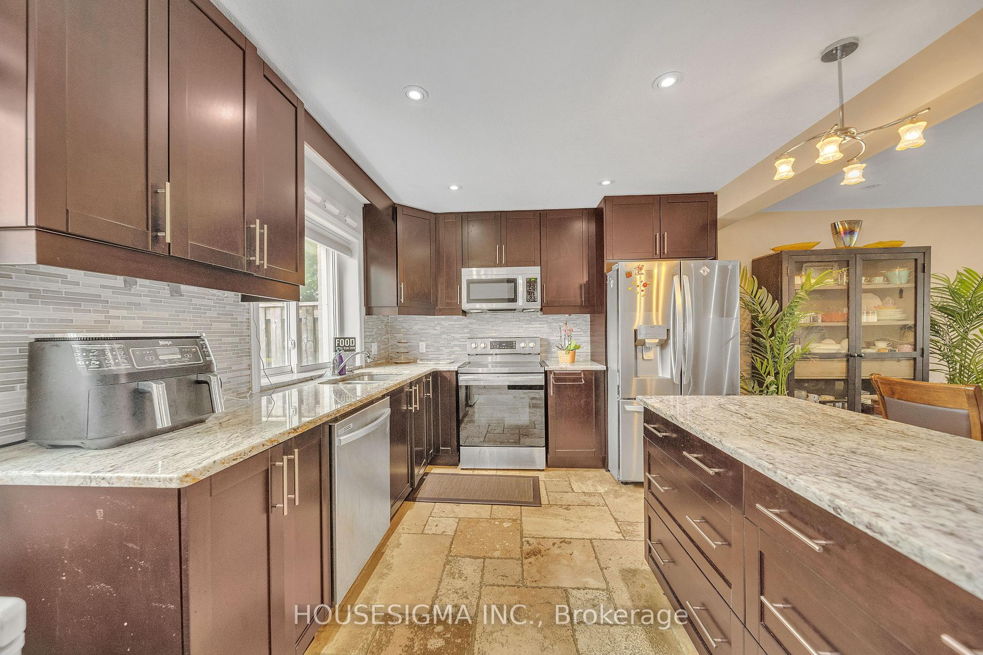 Photo 15 of Unit 16, 50 Westmount Road W, Kitchener — HOMEH