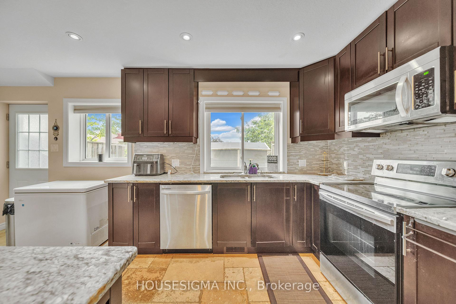 Photo 19 of Unit 16, 50 Westmount Road W, Kitchener — HOMEH