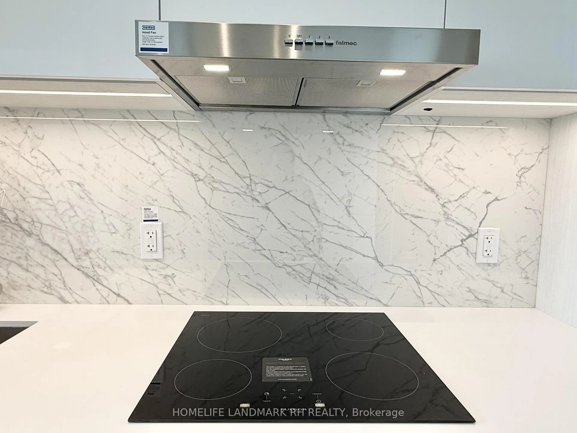 Photo 9 of Unit 4910, 8 Interchange Way, Vaughan, Vaughan Corporate Centre — HOMEH
