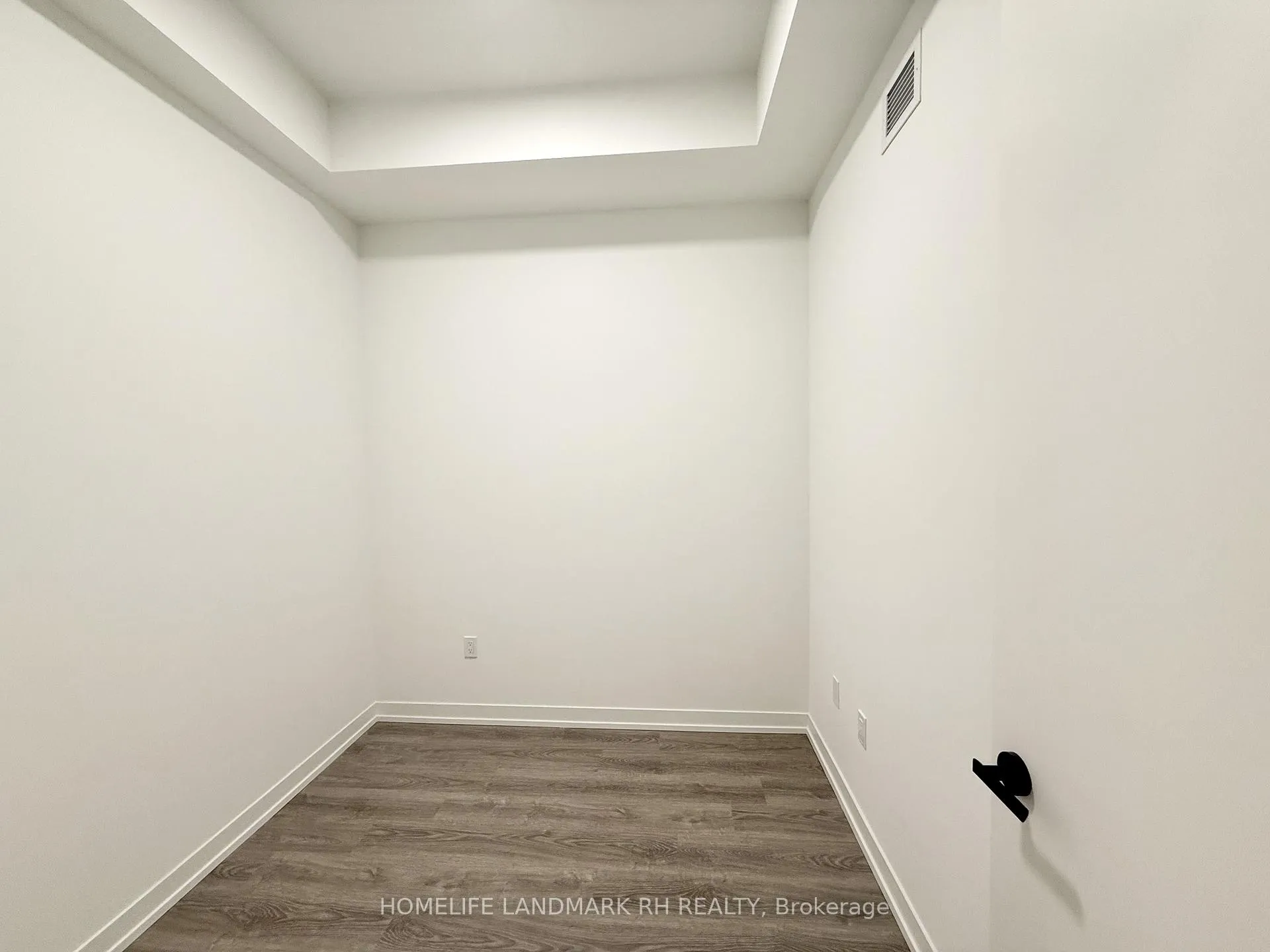 Photo 19 of Unit 4910, 8 Interchange Way, Vaughan, Vaughan Corporate Centre — HOMEH