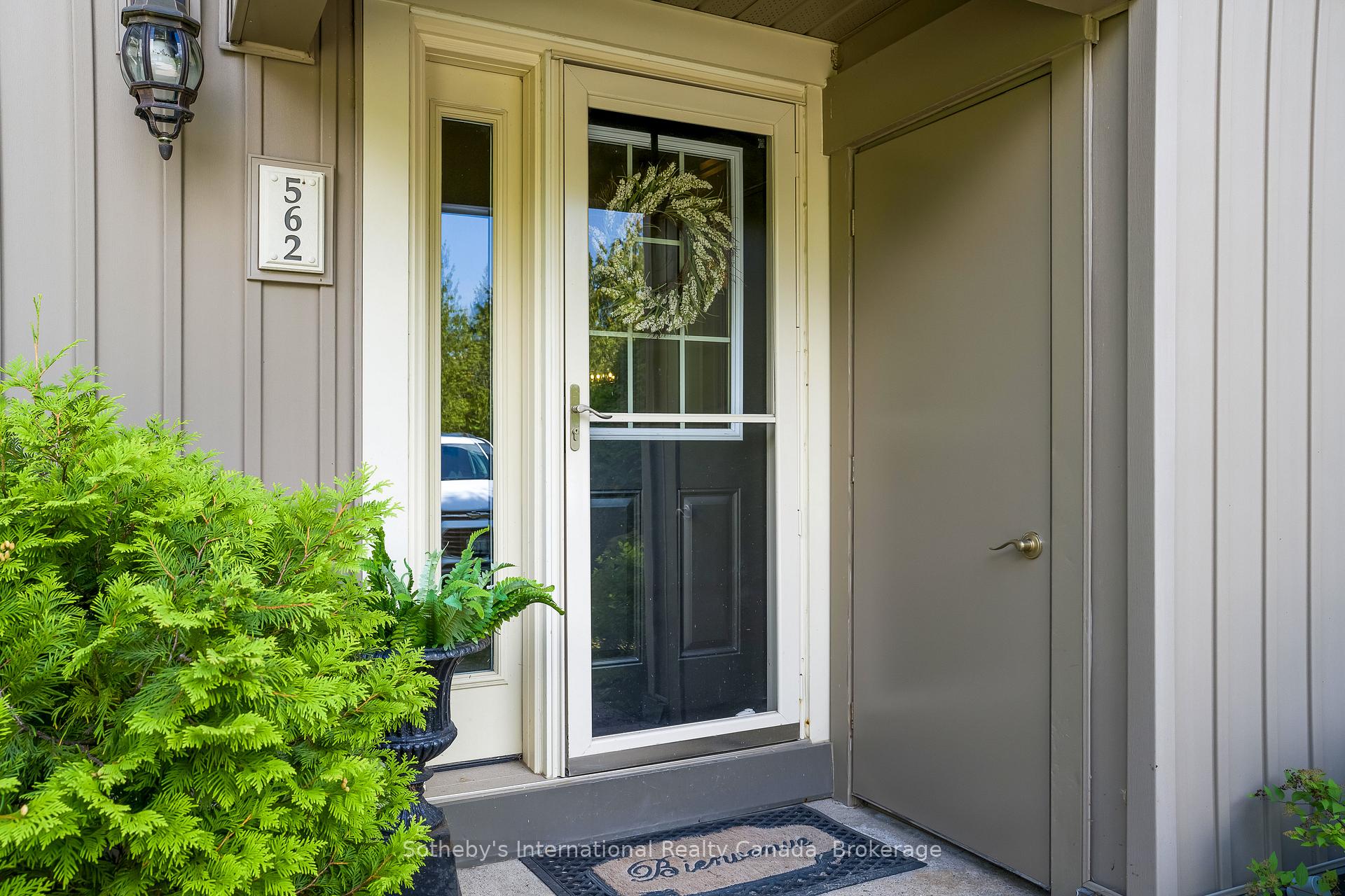 Photo 2 of 562 Oxbow Crescent, Collingwood — HOMEH