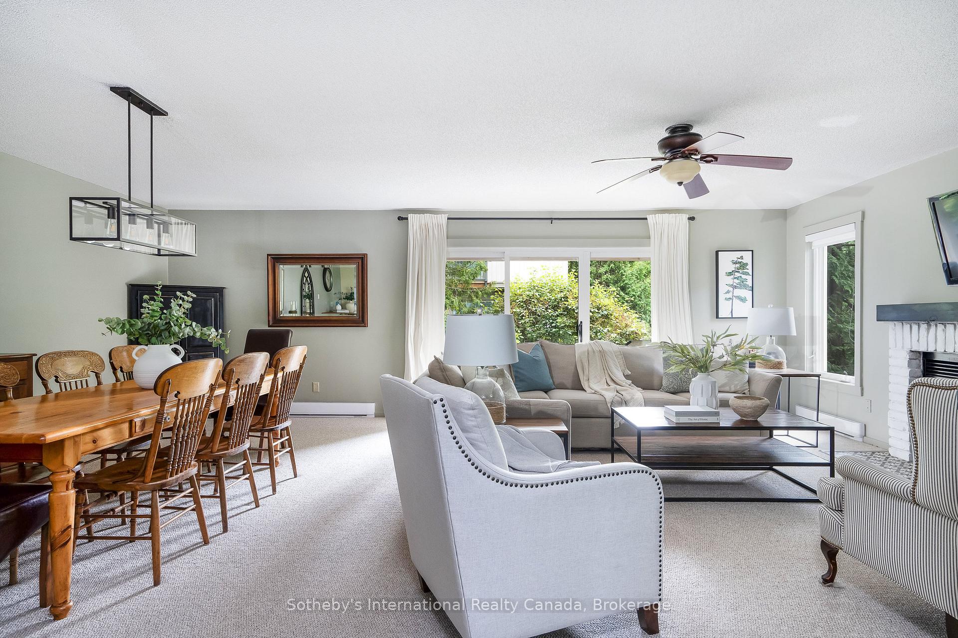 Photo 12 of 562 Oxbow Crescent, Collingwood — HOMEH
