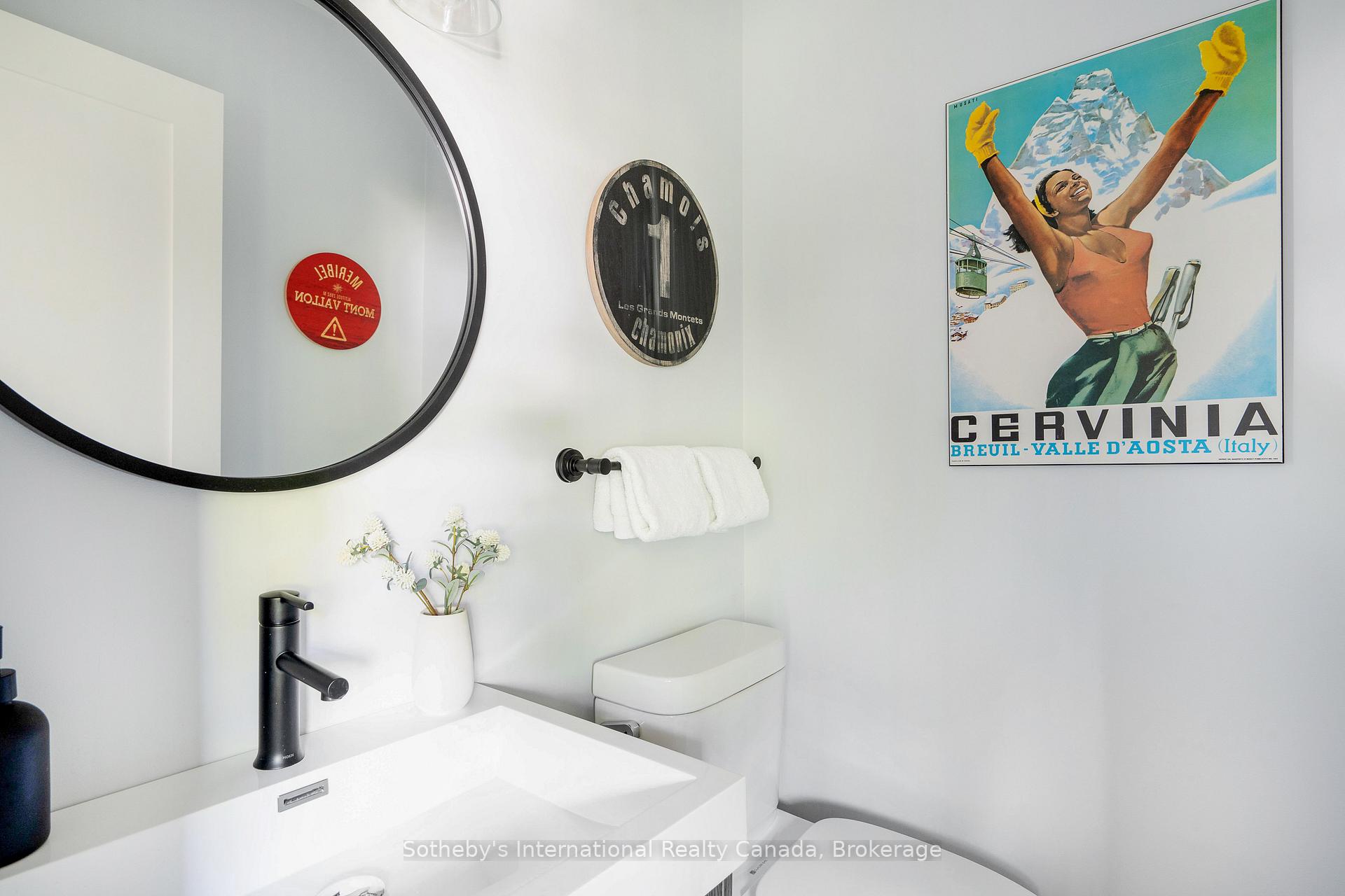 Photo 13 of 562 Oxbow Crescent, Collingwood — HOMEH