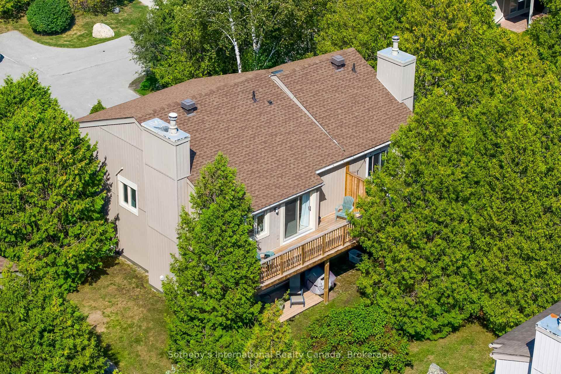 Photo 27 of 562 Oxbow Crescent, Collingwood — HOMEH