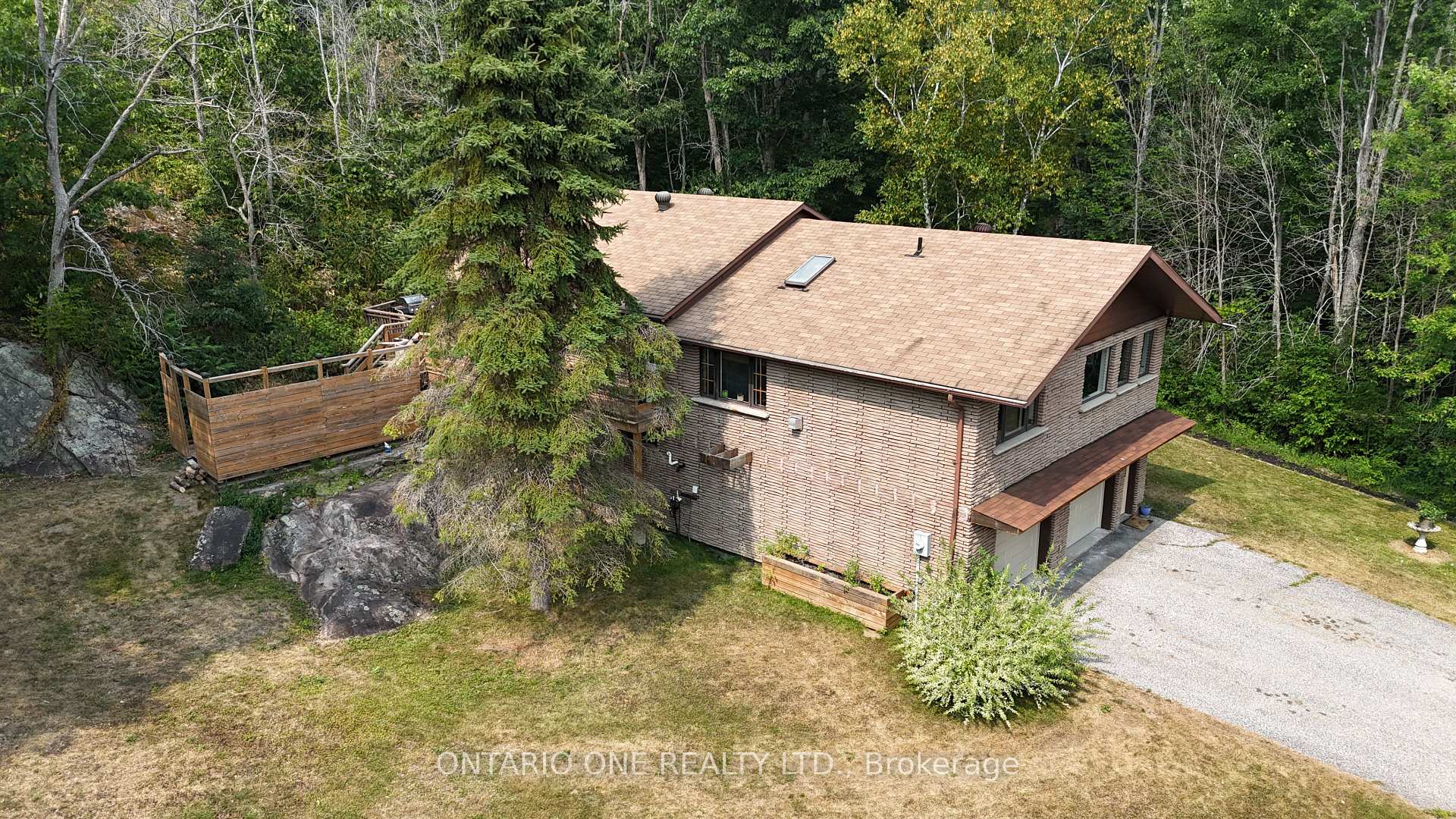 Photo 1 of 1045 Cowbell Lane, Gravenhurst, Morrison — HOMEH
