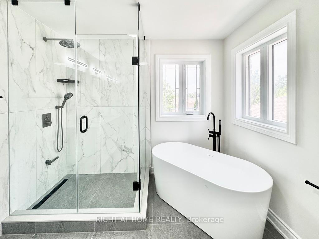 Photo 13 of Unit Upper, 9 Margaret Drive, Barrie, East Bayfield — HOMEH