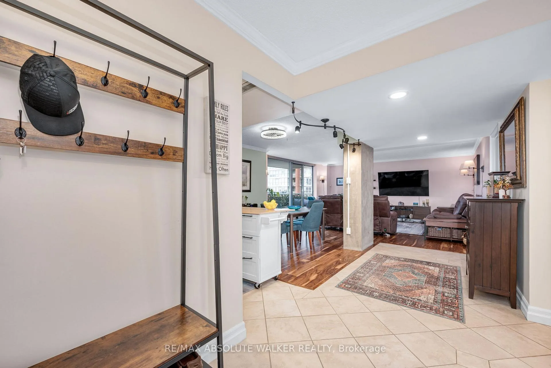 Photo 5 of Unit 1605, 160 George Street, Ottawa, Lower Town/Byward Market — HOMEH