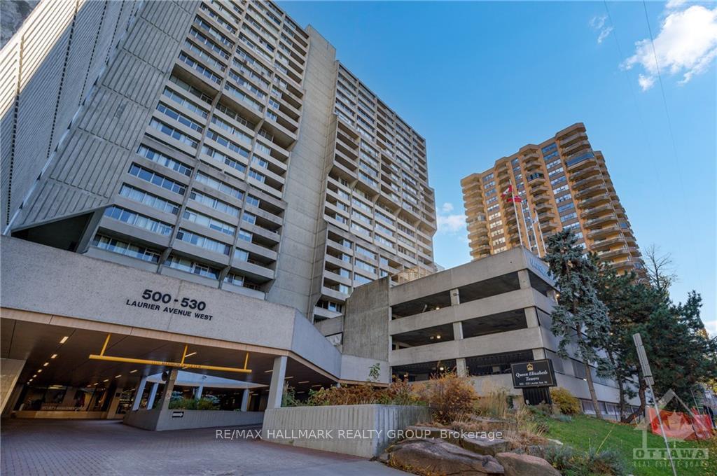 Front of Unit 1201, 530 Laurier Avenue W