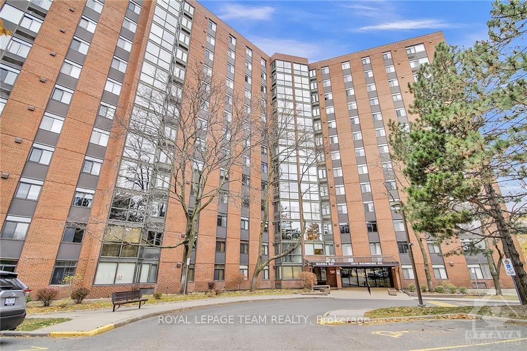 Front of Unit 301, 2871 Richmond Road