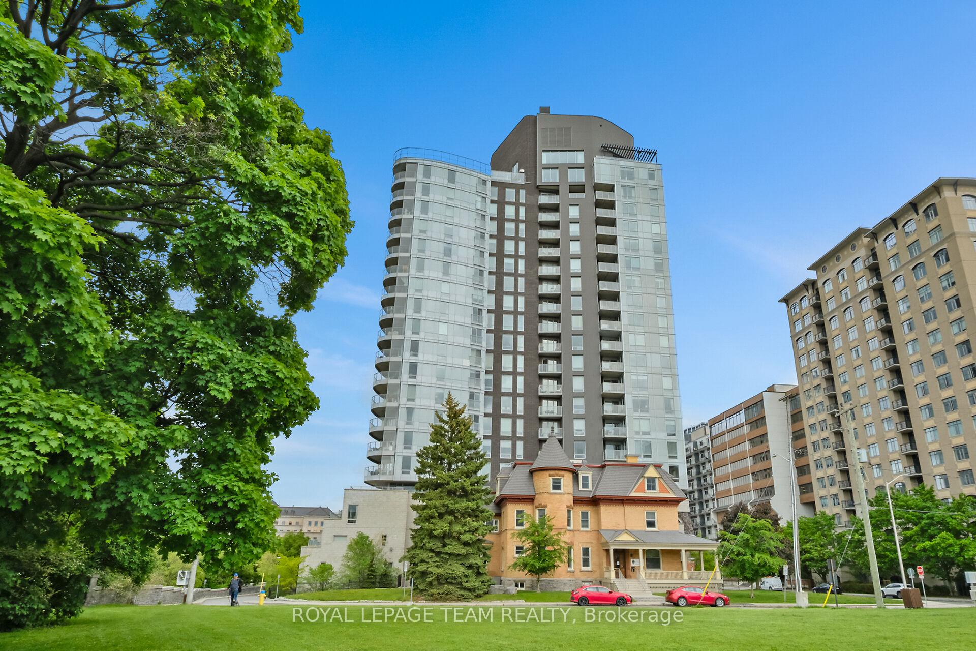 Front of Unit 604, 428 Sparks Street