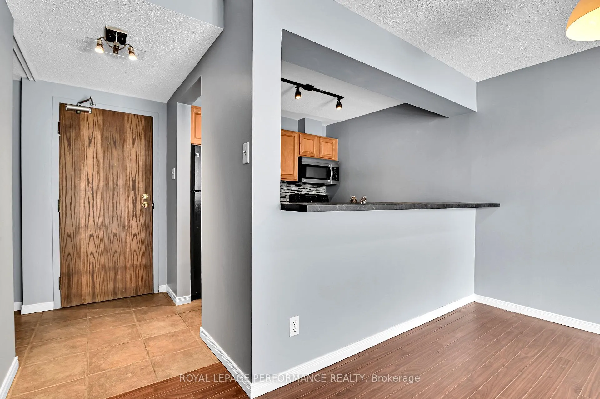 Photo 9 of Unit 501, 154 Nelson Street, Ottawa, Lower Town — HOMEH