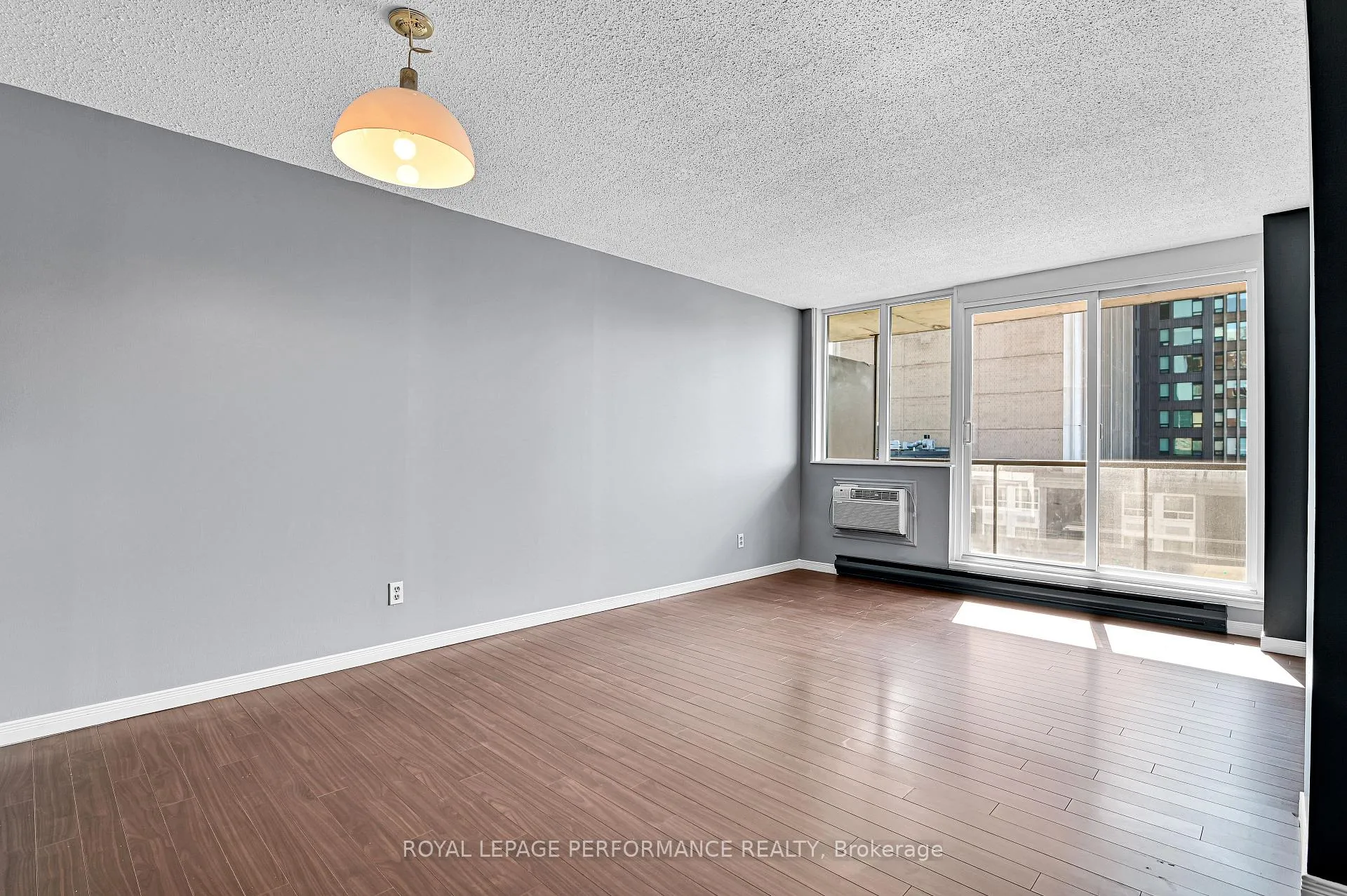Photo 11 of Unit 501, 154 Nelson Street, Ottawa, Lower Town — HOMEH