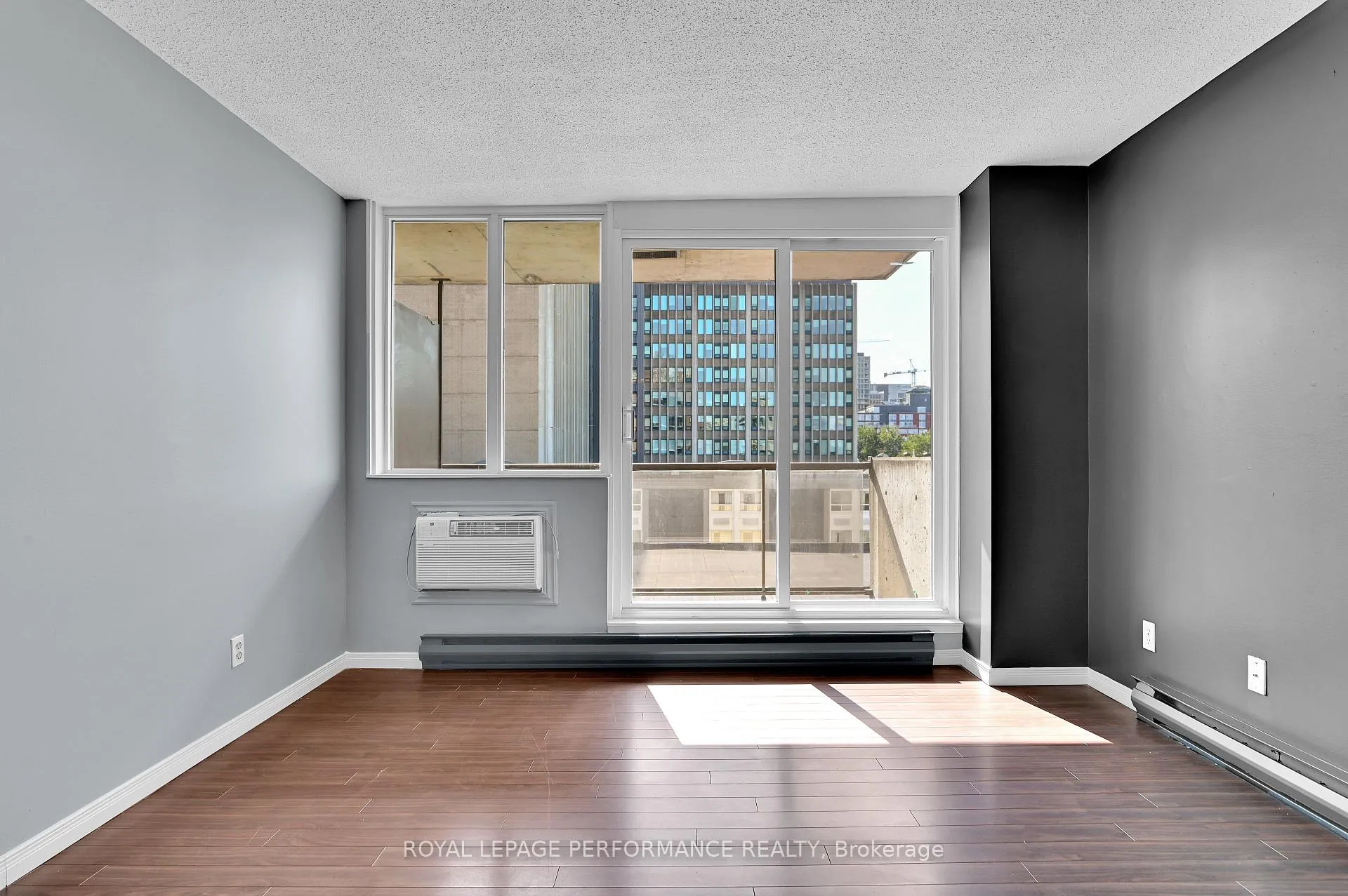 Photo 12 of Unit 501, 154 Nelson Street, Ottawa, Lower Town — HOMEH