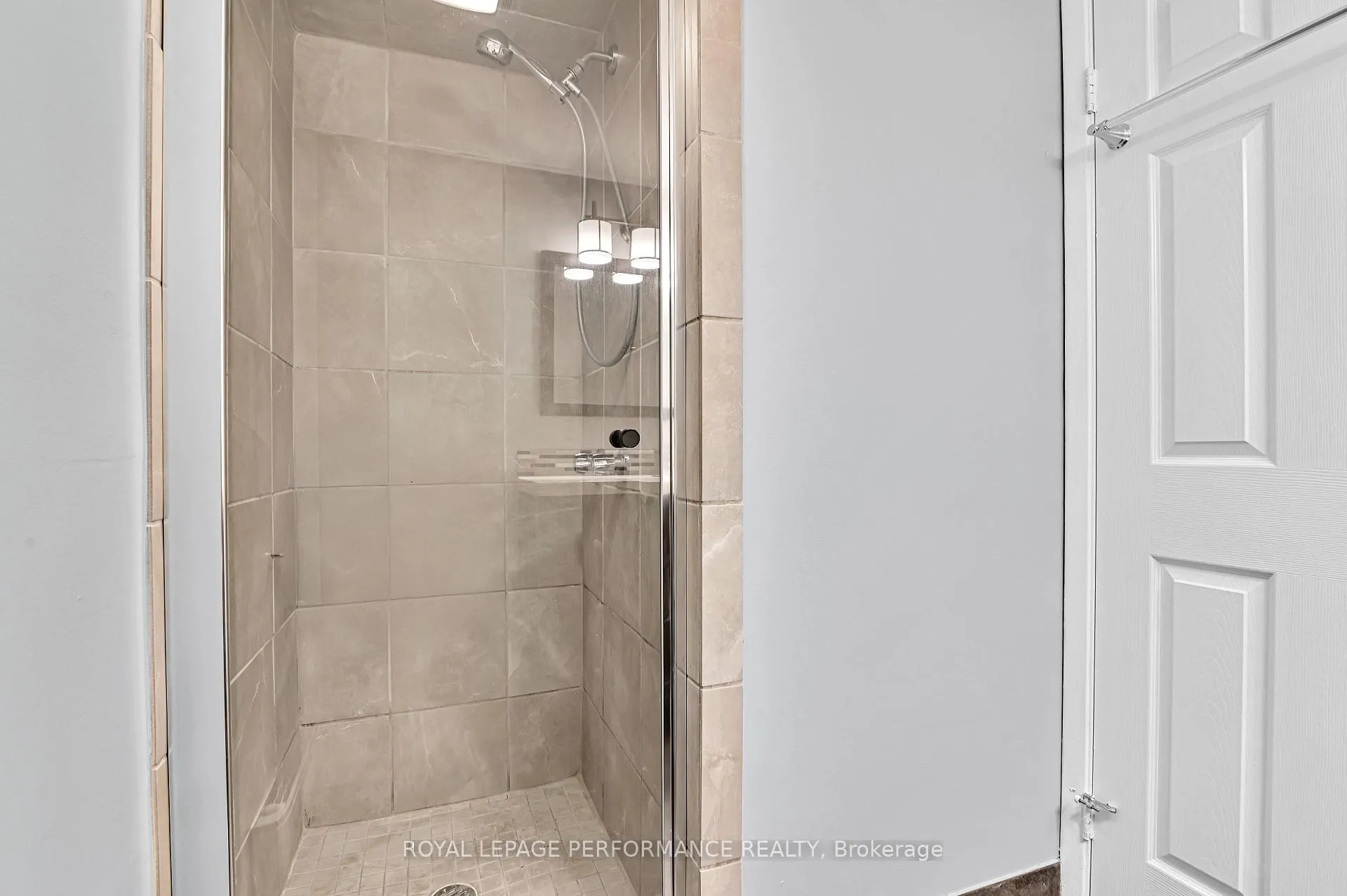 Photo 27 of Unit 501, 154 Nelson Street, Ottawa, Lower Town — HOMEH