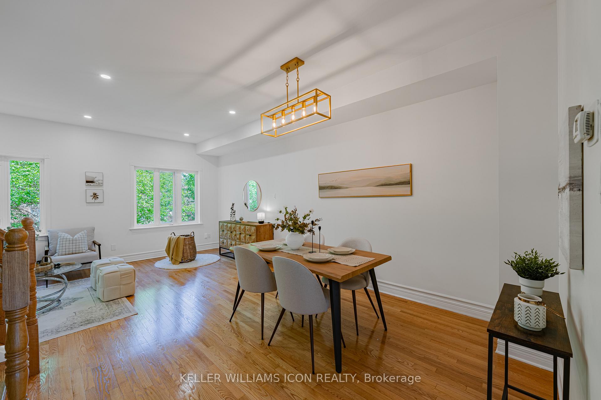 Photo 10 of 1309 Meadowlands Drive E, Ottawa, City View/Skyline/Fisher Heights/Parkwood Hills — HOMEH