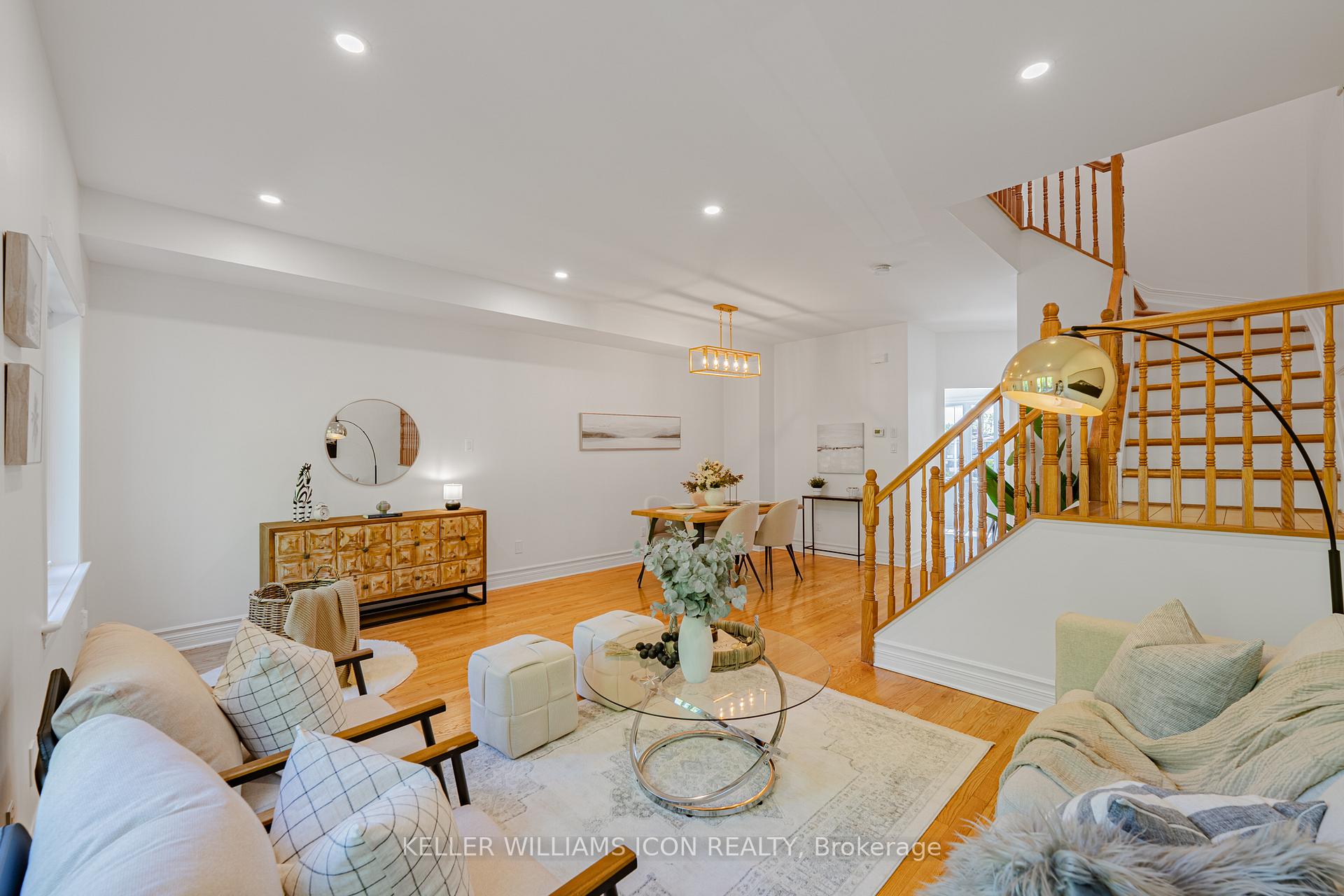 Photo 12 of 1309 Meadowlands Drive E, Ottawa, City View/Skyline/Fisher Heights/Parkwood Hills — HOMEH