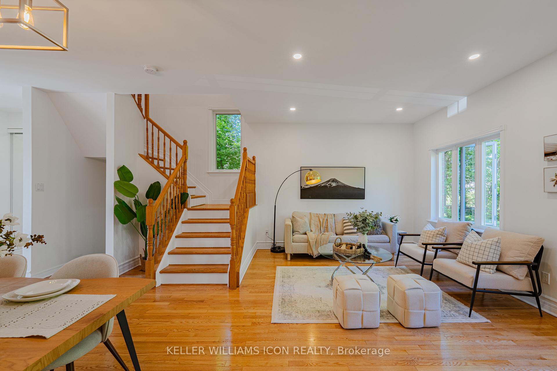 Photo 15 of 1309 Meadowlands Drive E, Ottawa, City View/Skyline/Fisher Heights/Parkwood Hills — HOMEH