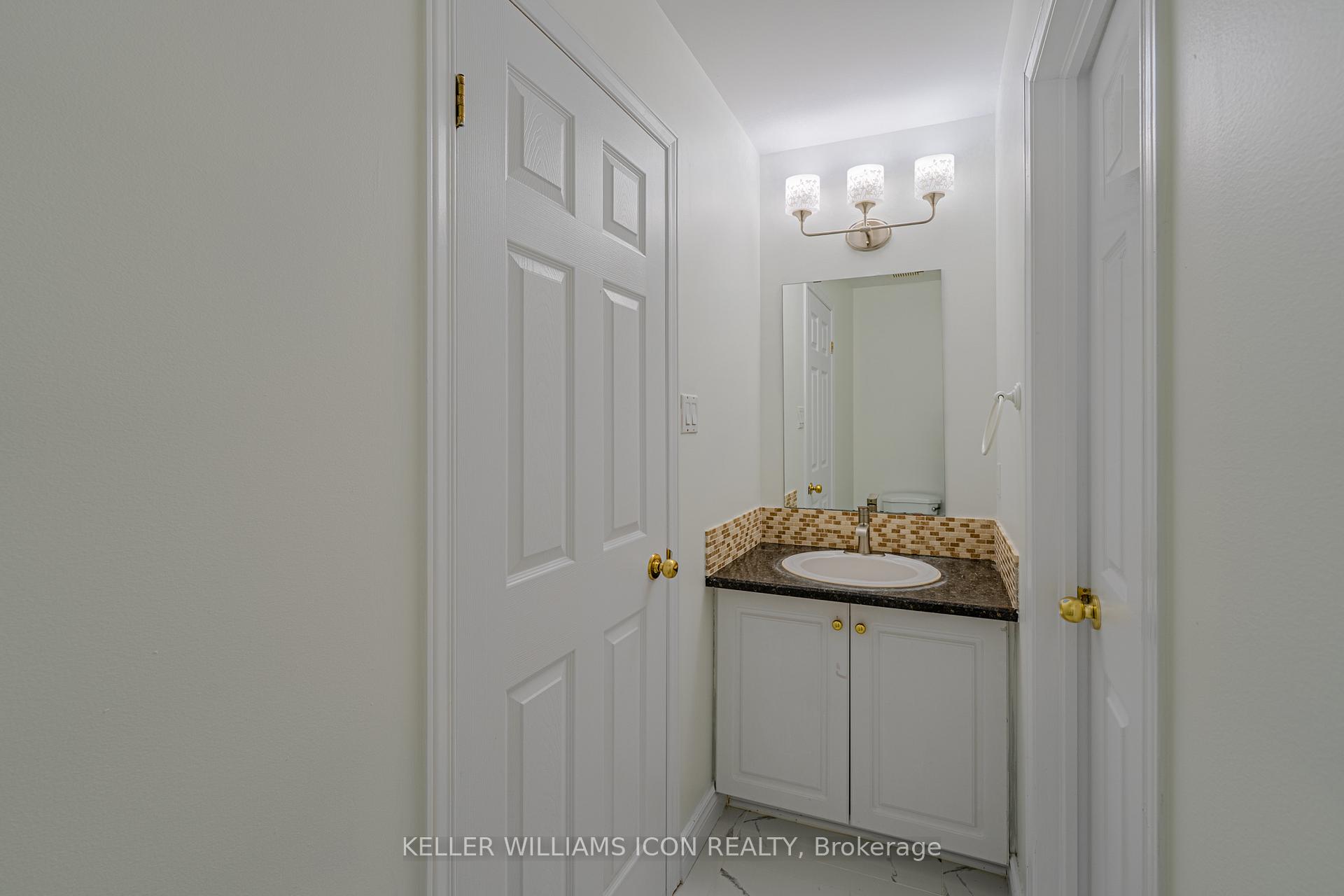 Photo 22 of 1309 Meadowlands Drive E, Ottawa, City View/Skyline/Fisher Heights/Parkwood Hills — HOMEH