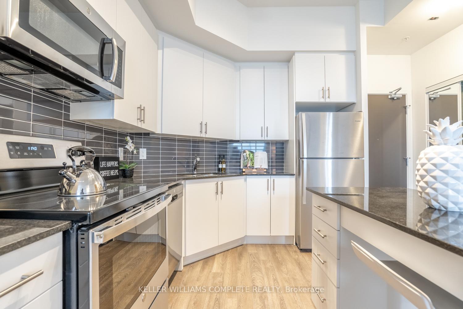 Photo 5 of Unit 913, 550 North Service Road, Grimsby, Grimsby Beach — HOMEH