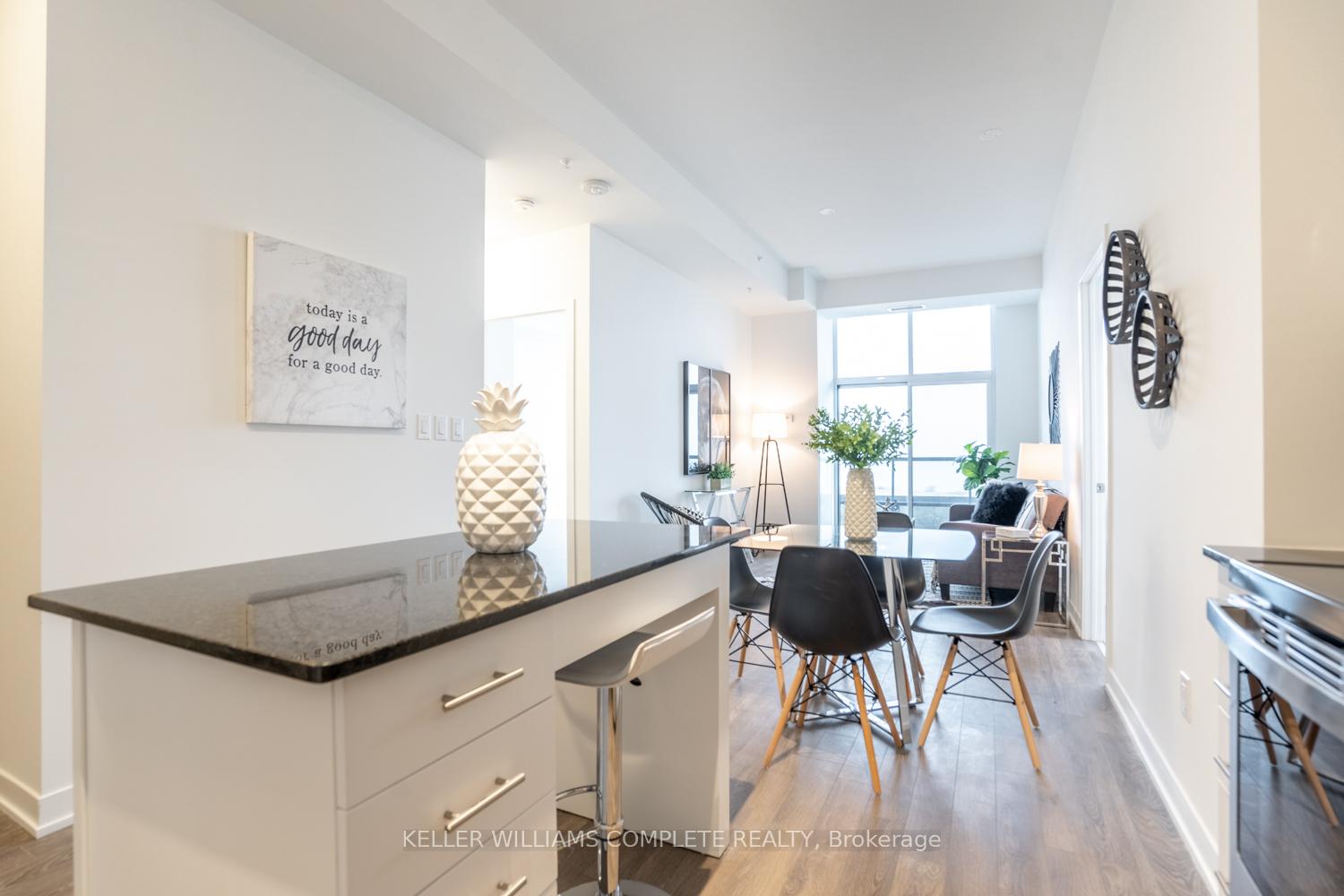 Photo 6 of Unit 913, 550 North Service Road, Grimsby, Grimsby Beach — HOMEH