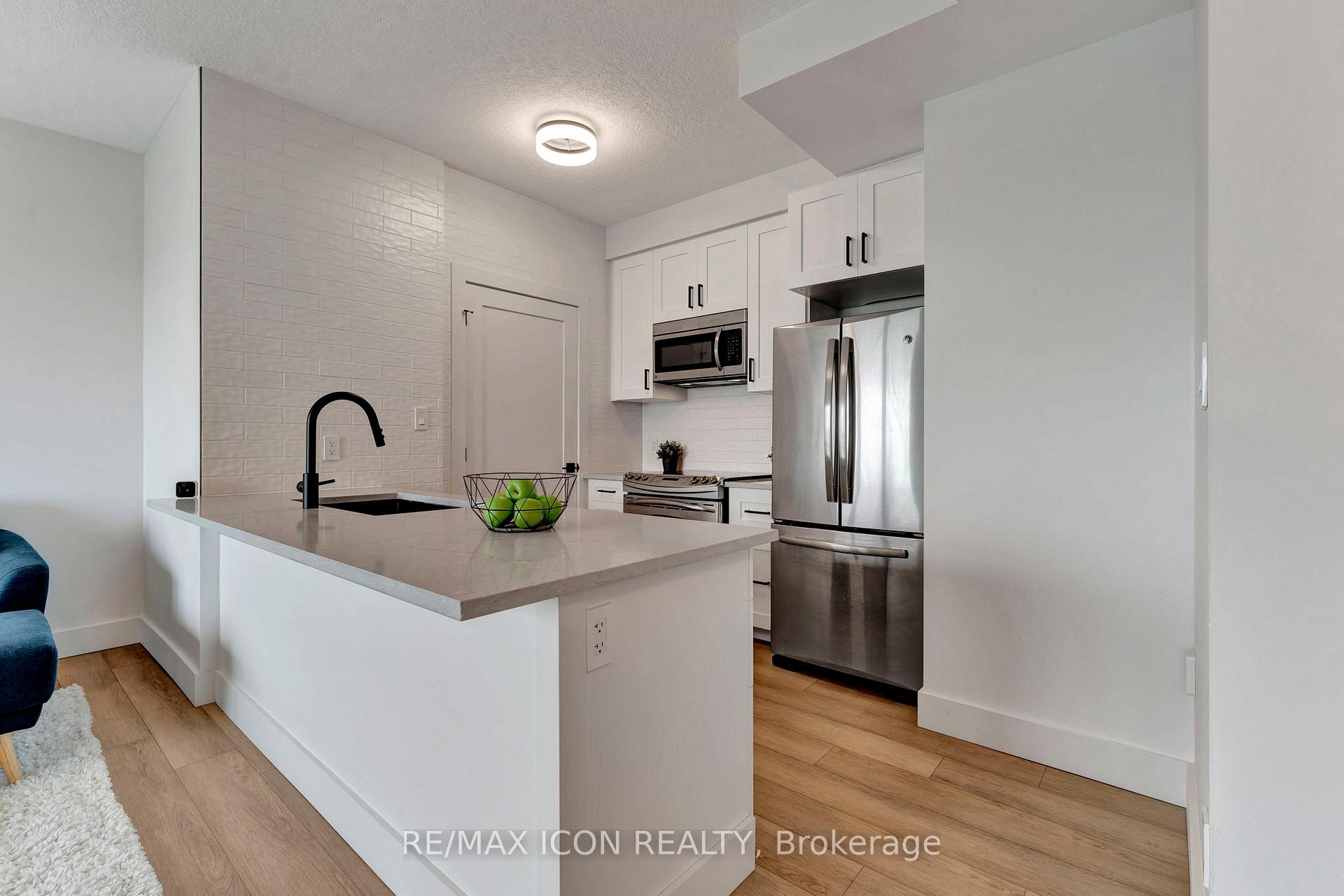 Photo 9 of Unit 1107, 170 Water Street N, Cambridge — HOMEH