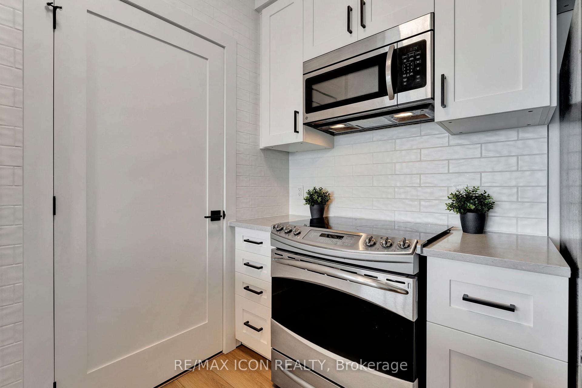 Photo 12 of Unit 1107, 170 Water Street N, Cambridge — HOMEH