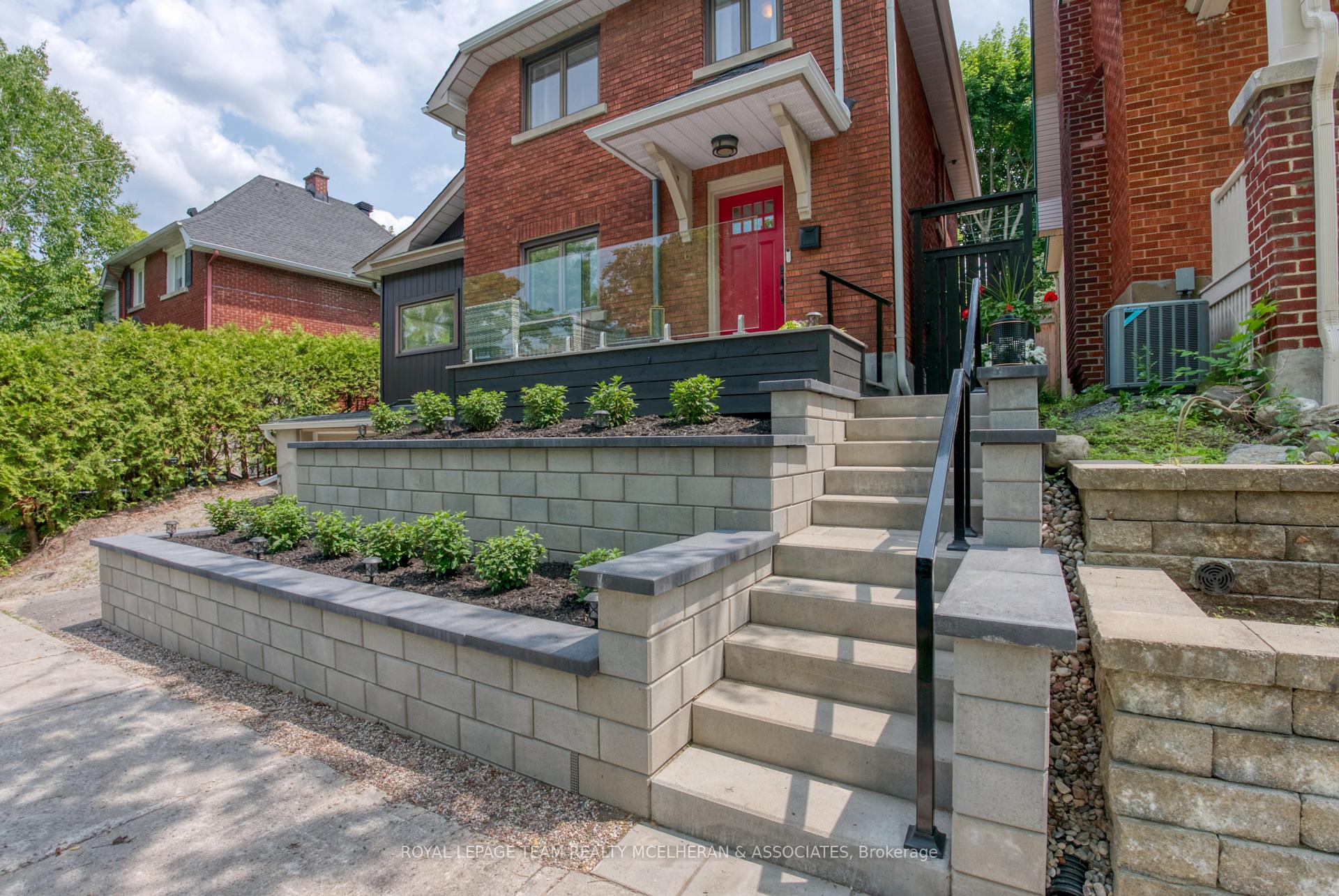 Photo 3 of 6 Old Sunset Boulevard, Ottawa, Dows Lake — HOMEH