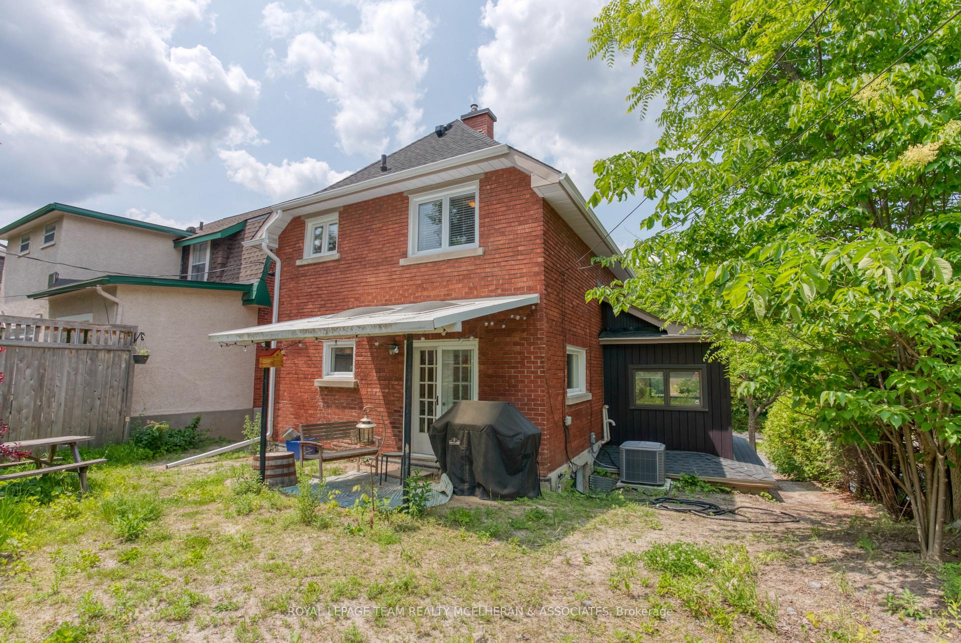 Photo 5 of 6 Old Sunset Boulevard, Ottawa, Dows Lake — HOMEH