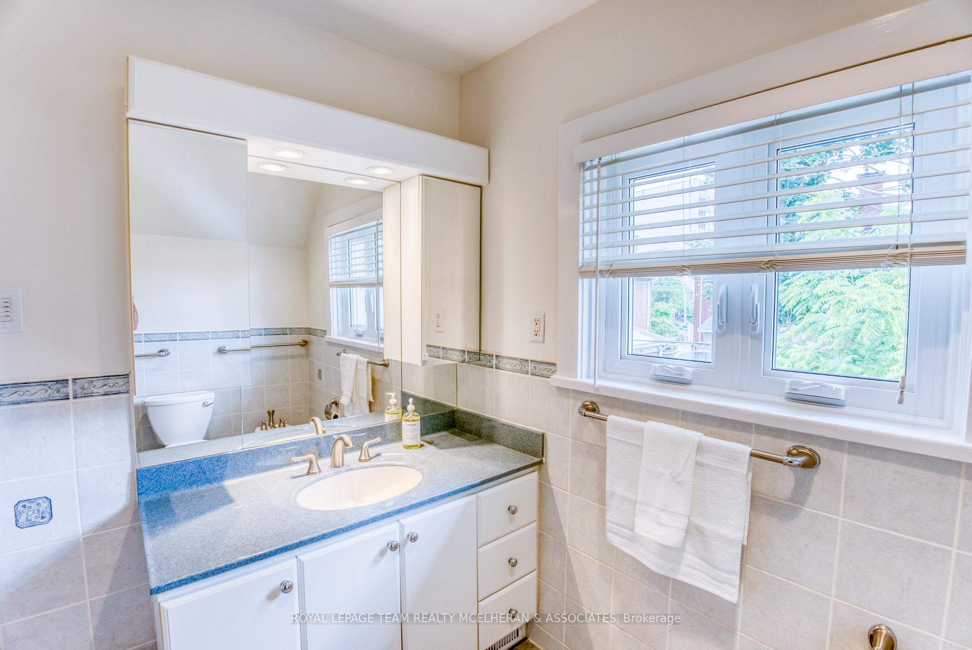 Photo 48 of 6 Old Sunset Boulevard, Ottawa, Dows Lake — HOMEH