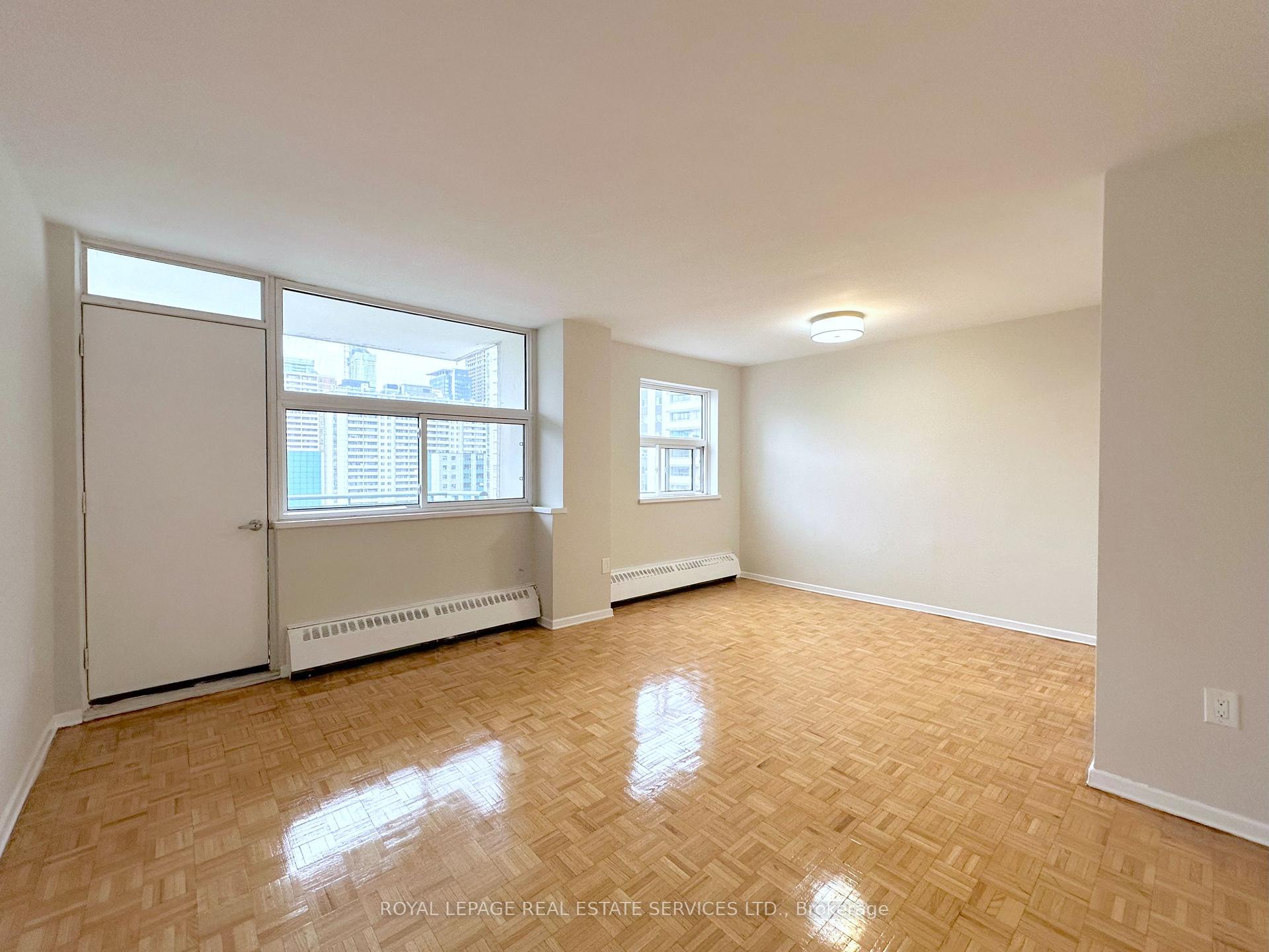 Front of Unit 1509, 135 Rose Avenue