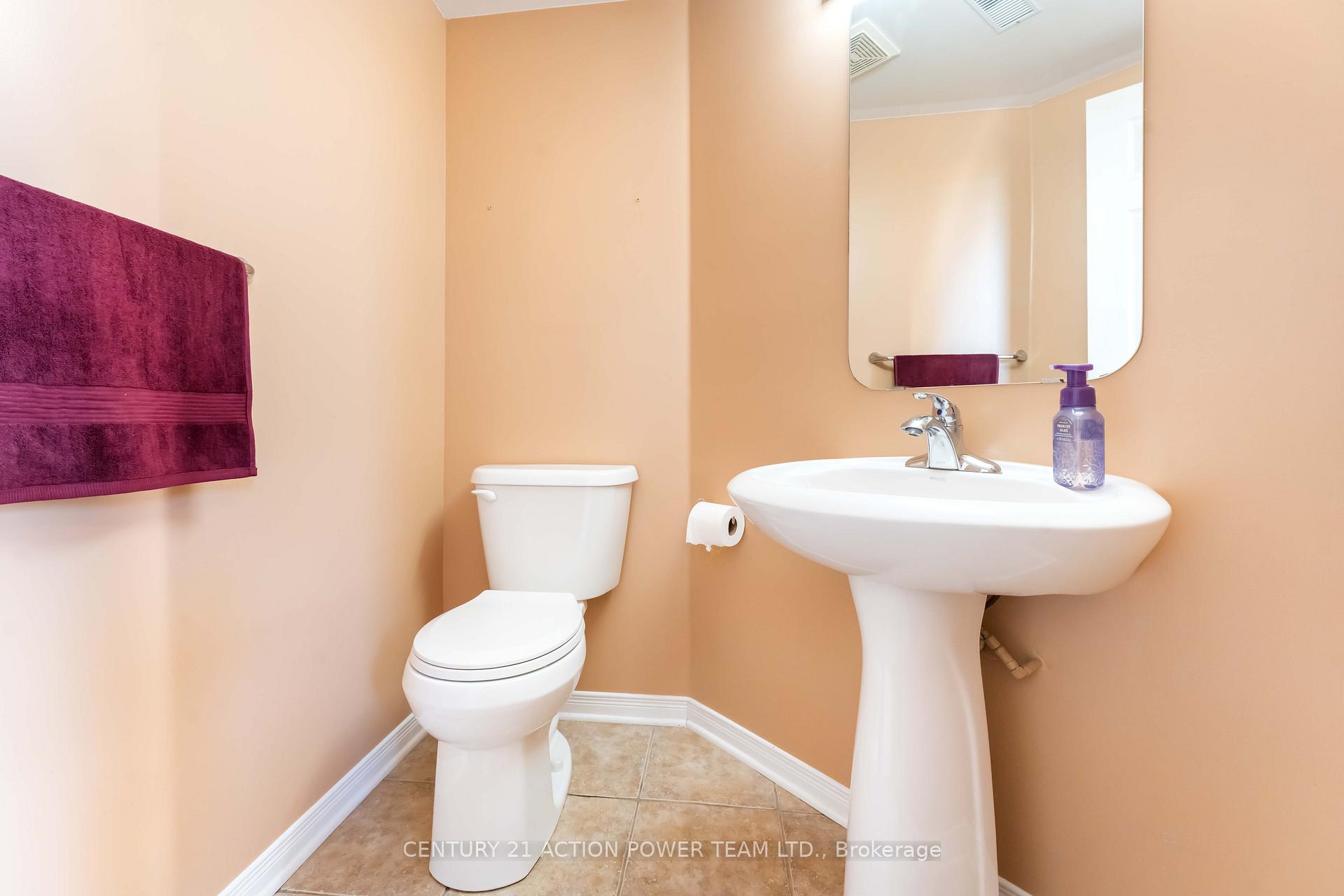 Photo 13 of 123 Gatestone Private, Ottawa, Beacon Hill South — HOMEH