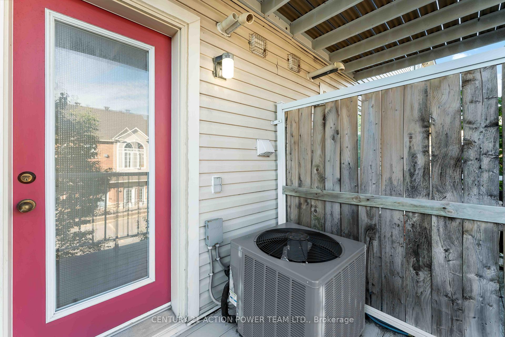 Photo 26 of 123 Gatestone Private, Ottawa, Beacon Hill South — HOMEH