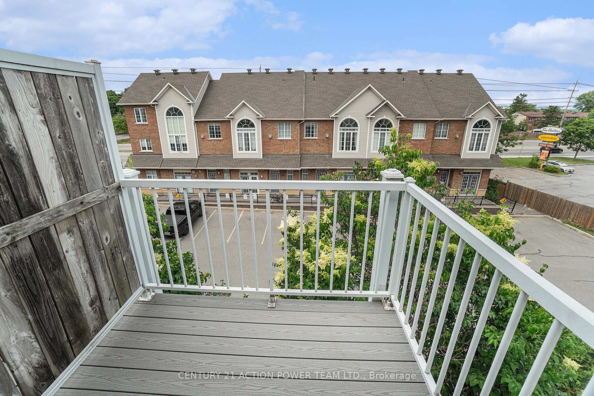 Photo 31 of 123 Gatestone Private, Ottawa, Beacon Hill South — HOMEH