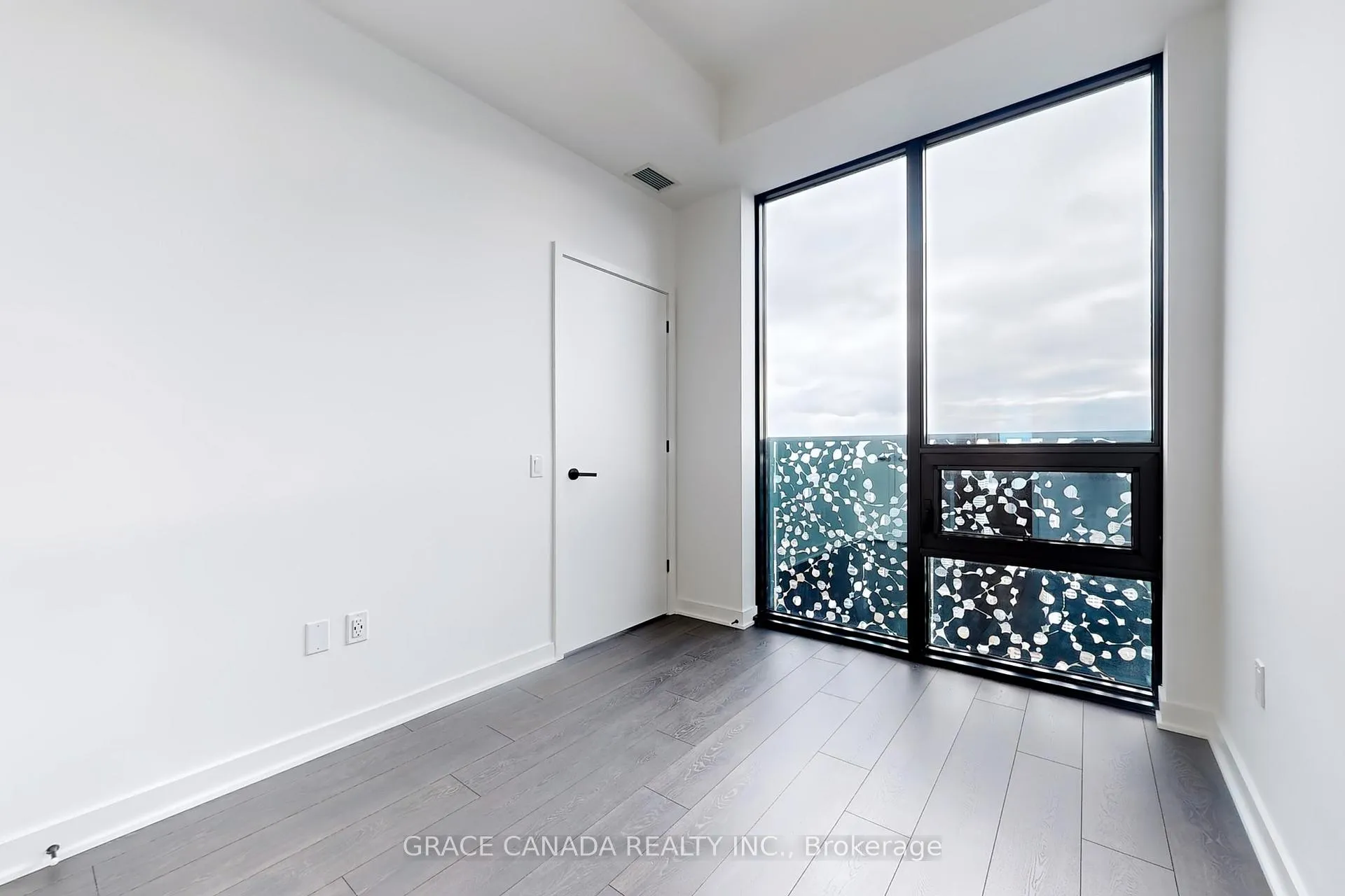 Photo 17 of Unit 5004, 55 Charles Street E, Toronto, Church-Yonge Corridor — HOMEH