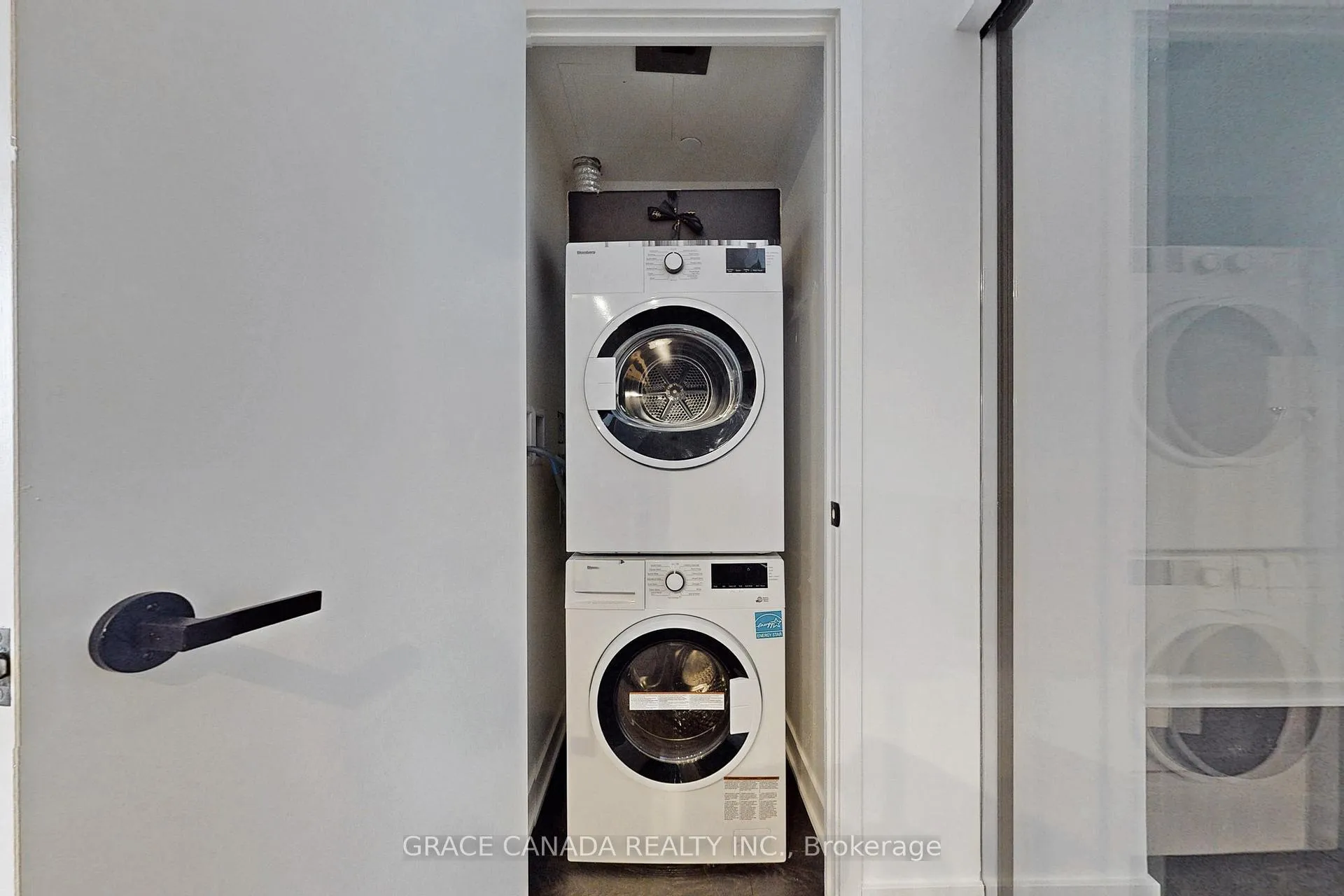 Photo 26 of Unit 5004, 55 Charles Street E, Toronto, Church-Yonge Corridor — HOMEH