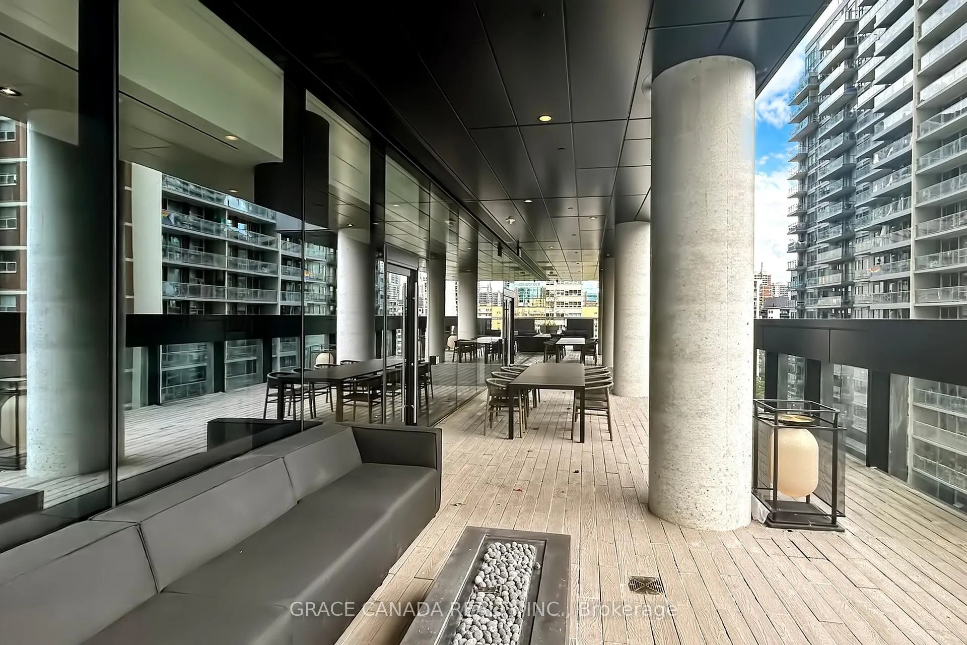 Photo 48 of Unit 5004, 55 Charles Street E, Toronto, Church-Yonge Corridor — HOMEH
