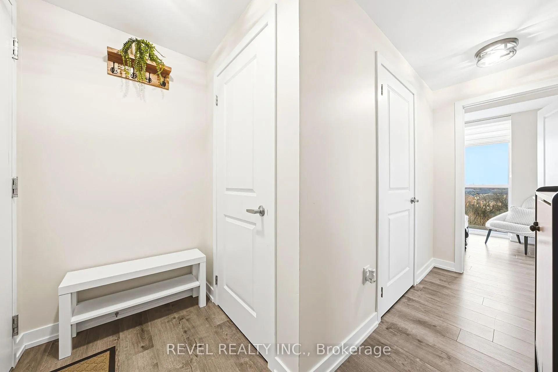 Photo 4 of Unit 613, 470 Dundas Street E, Hamilton, Waterdown — HOMEH