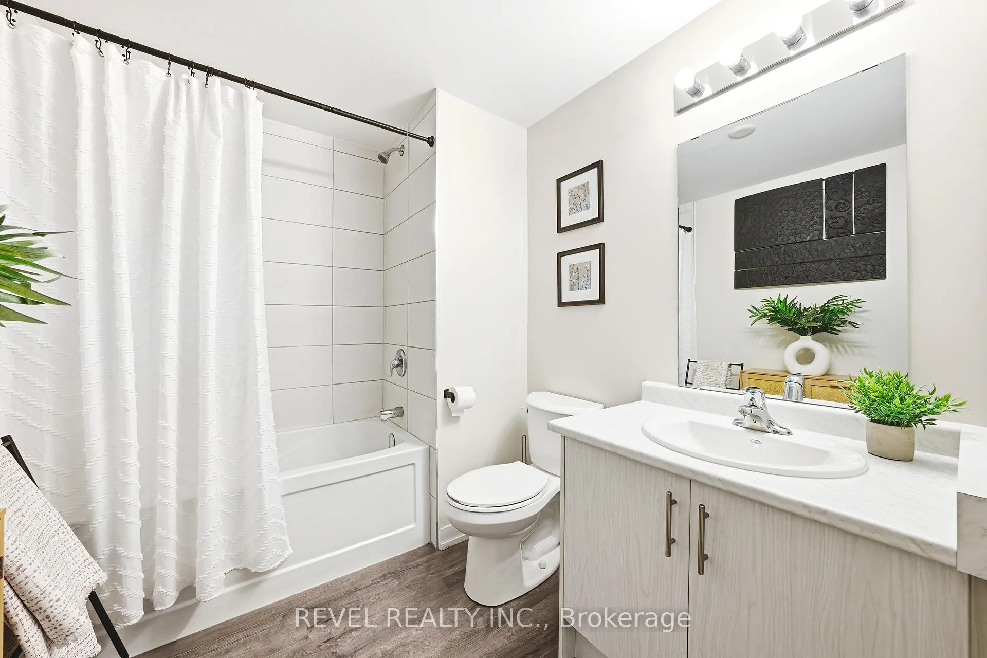 Photo 17 of Unit 613, 470 Dundas Street E, Hamilton, Waterdown — HOMEH