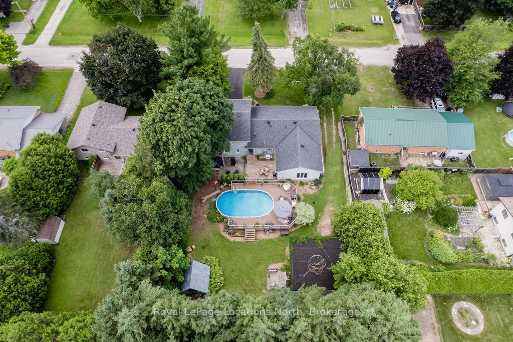 Photo 2 of 221 Jane Street, Clearview, Stayner — HOMEH